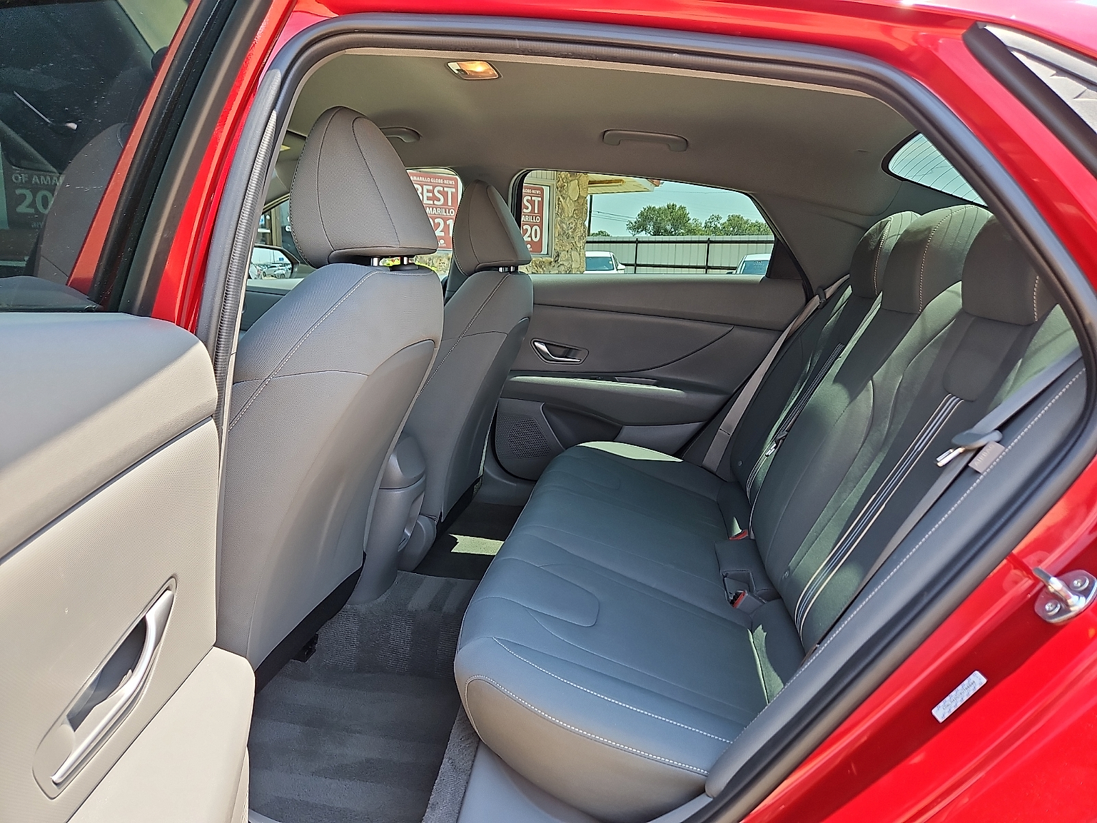 2024 Hyundai Elantra SEL - 9