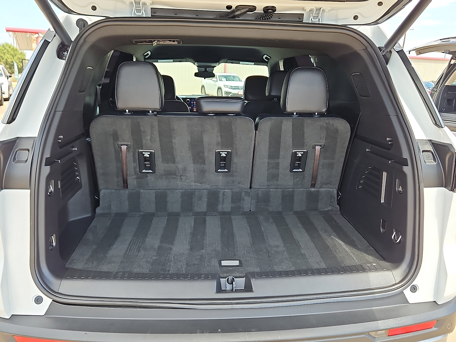 2025 Chevrolet Traverse FWD LT - 5