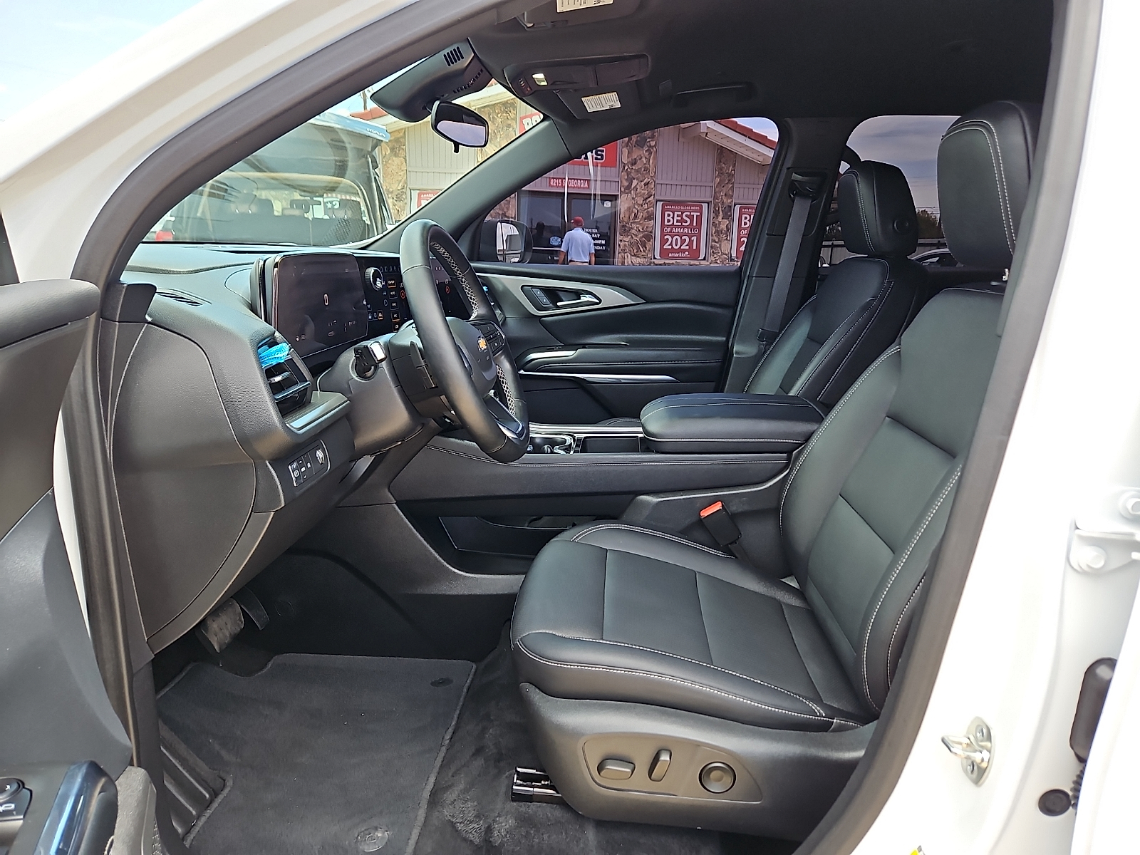 2025 Chevrolet Traverse FWD LT - 10