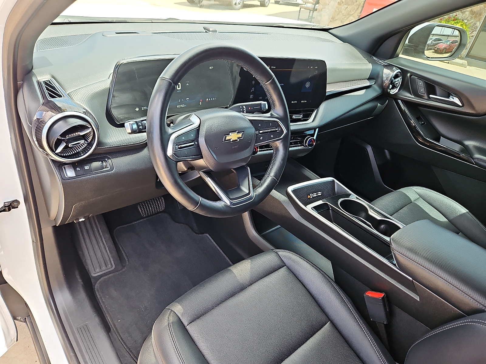 2025 Chevrolet Equinox FWD LT - 11