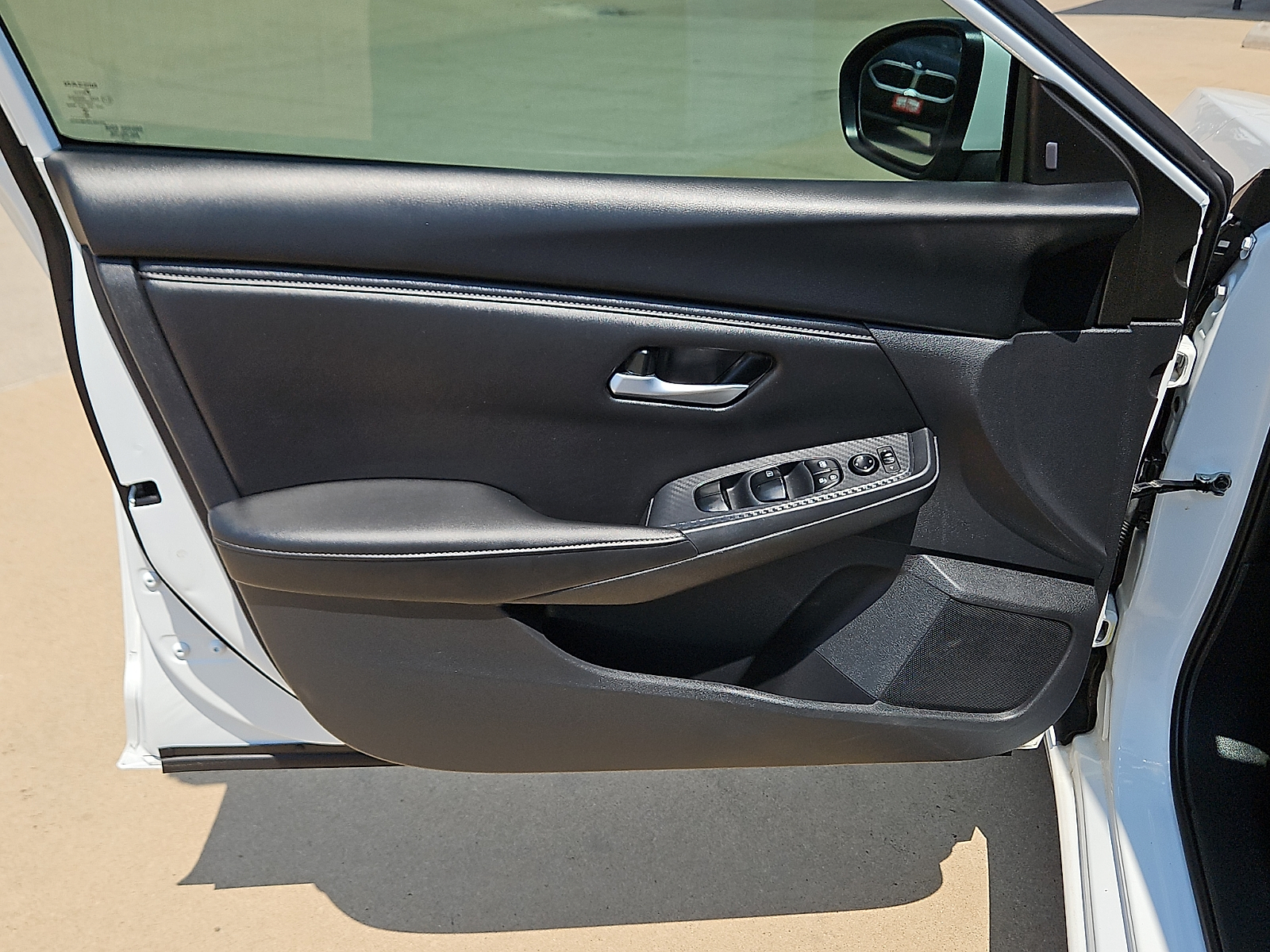 2025 Nissan Sentra SV - 10