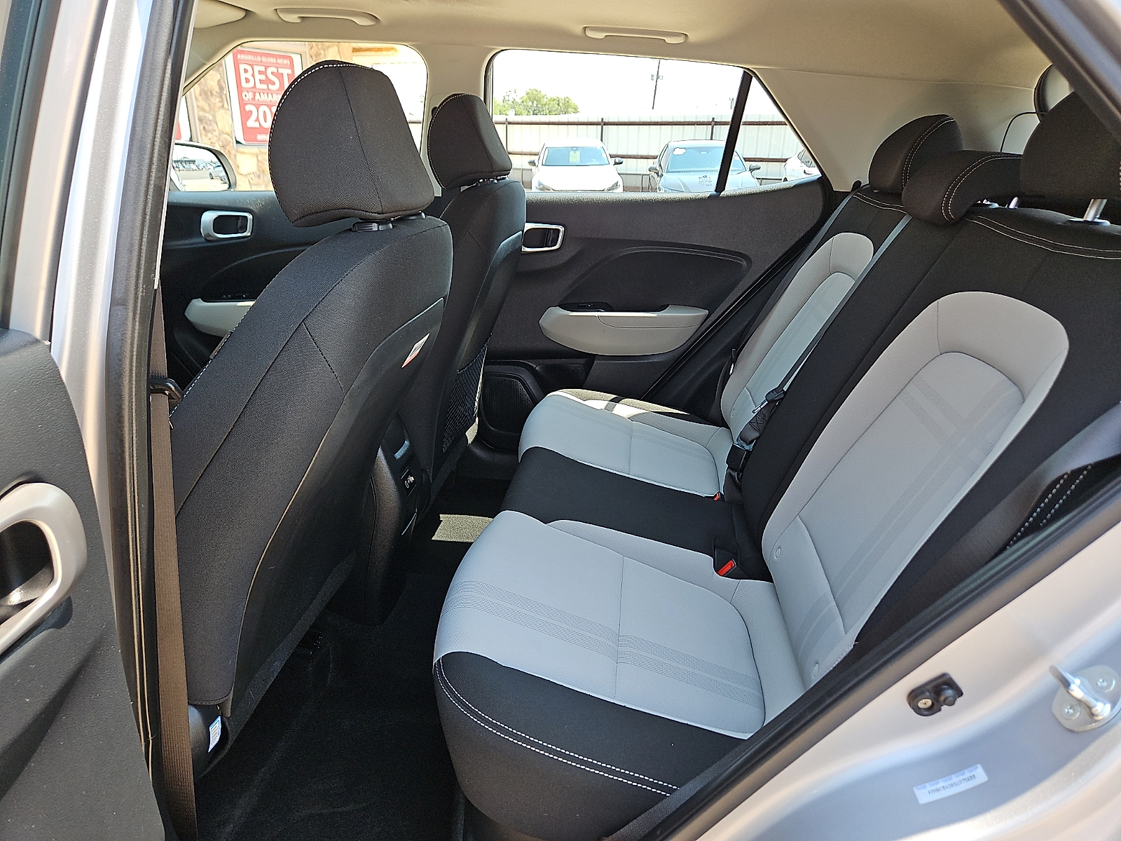 2025 Hyundai Venue SEL - 7