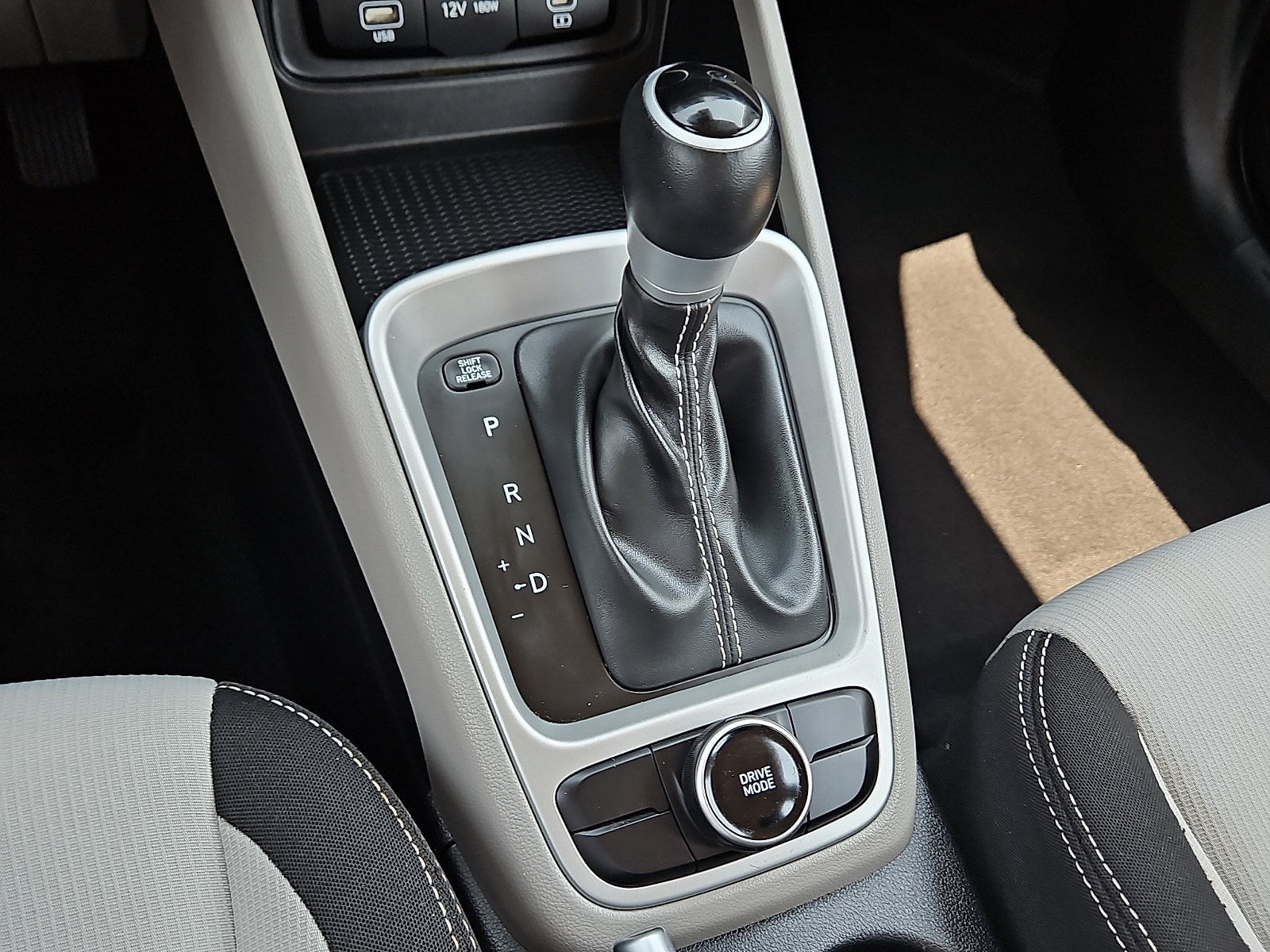 2025 Hyundai Venue SEL Shimmering Silver at Bobby Duby Motors