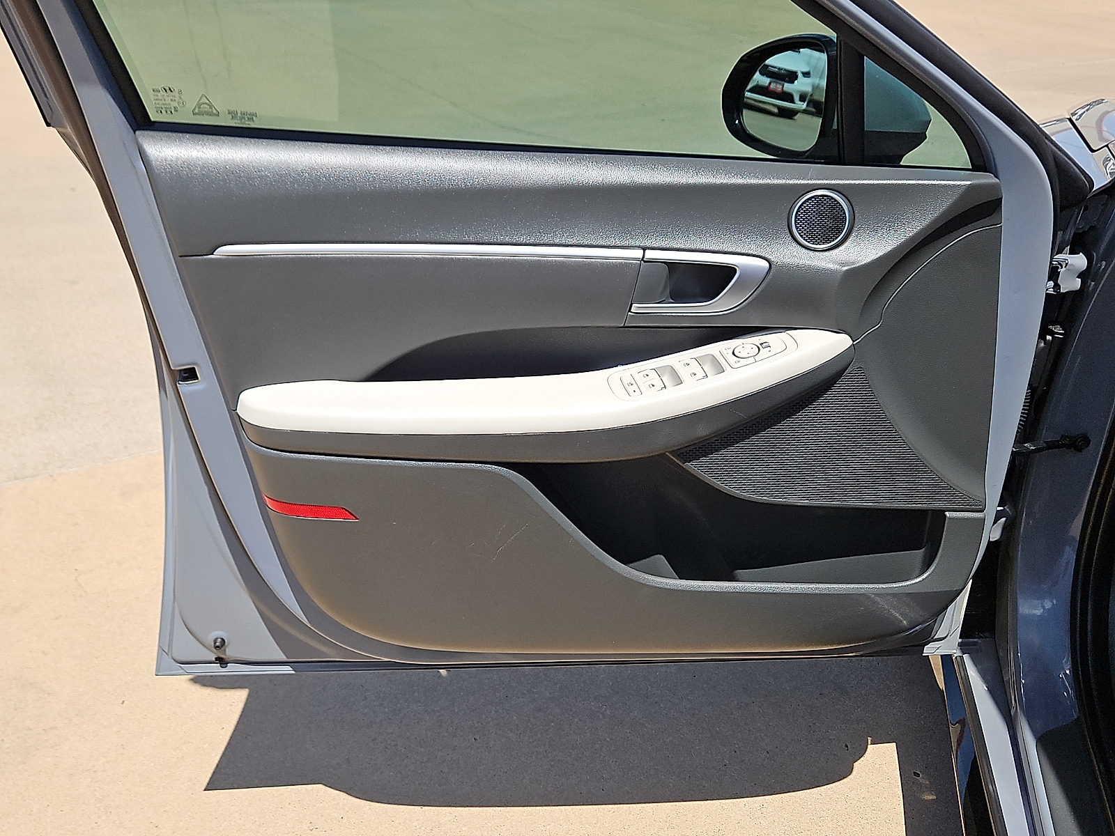 2025 Hyundai Sonata SEL - 11