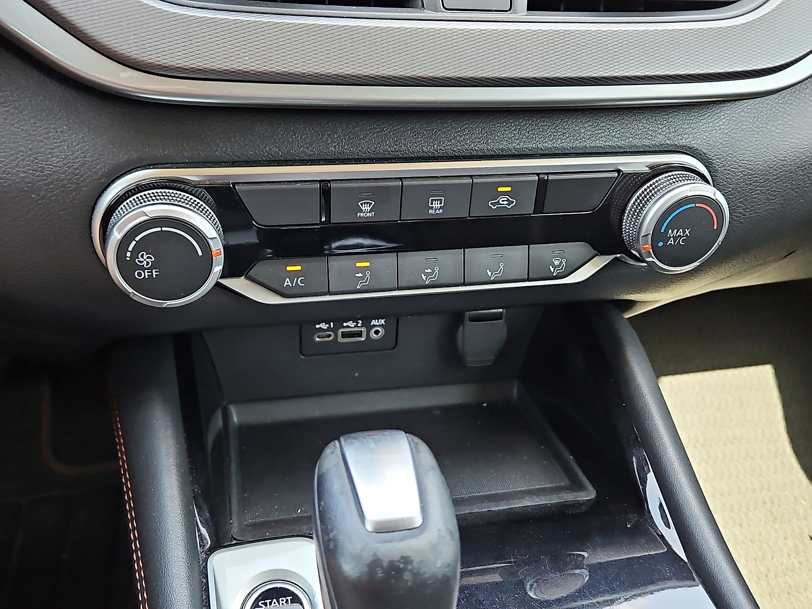 2024 Nissan Altima SR FWD Pearl White at Bobby Duby Motors