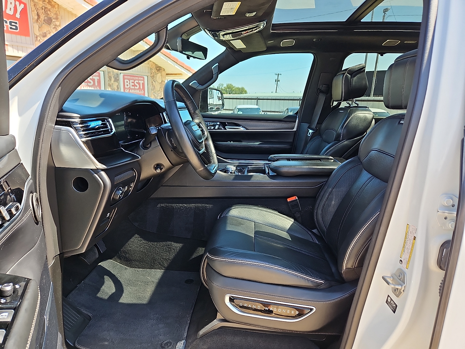 2024 Jeep Grand Wagoneer L Series II 4x4 - 10