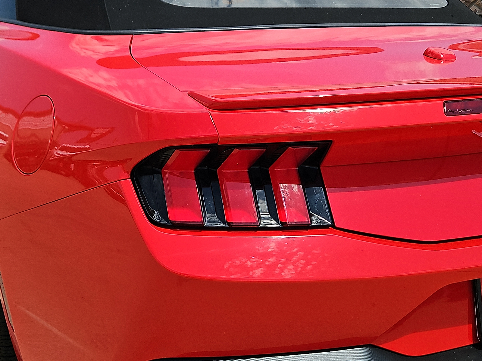 2024 Ford Mustang EcoBoost Premium Convertible - 8