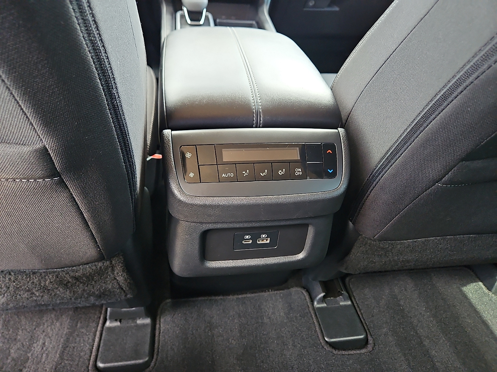 2024 Nissan Pathfinder SV FWD - 7