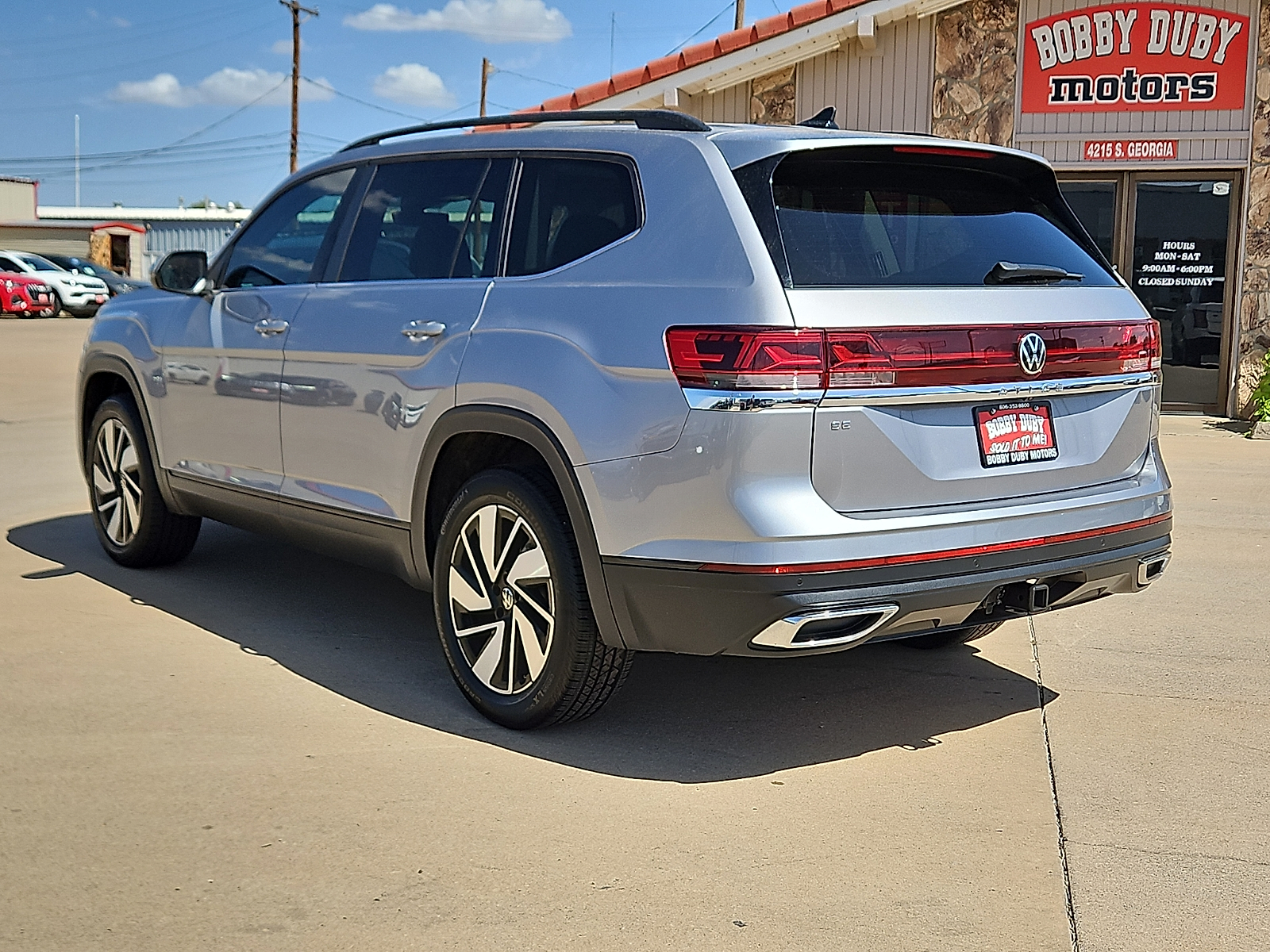2025 Volkswagen Atlas 2.0T SE w/Technology - 1