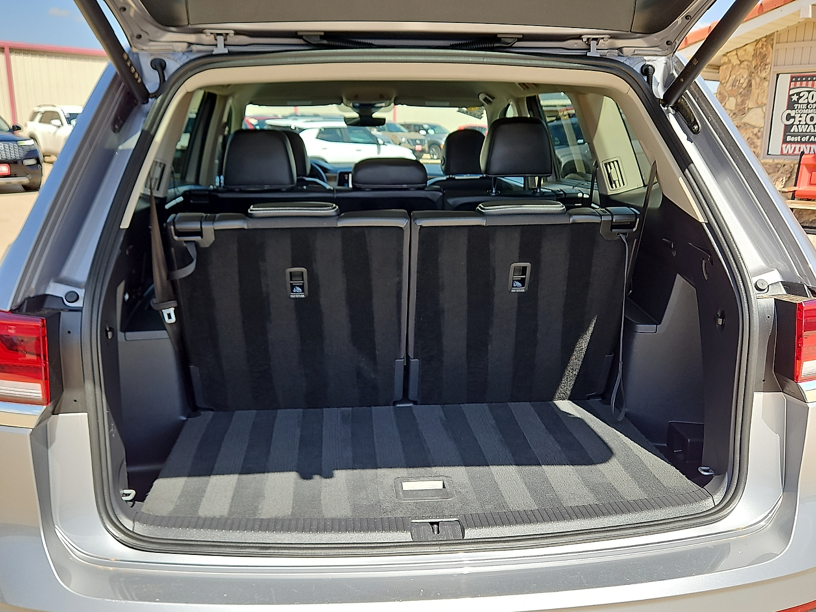 2025 Volkswagen Atlas 2.0T SE w/Technology - 5