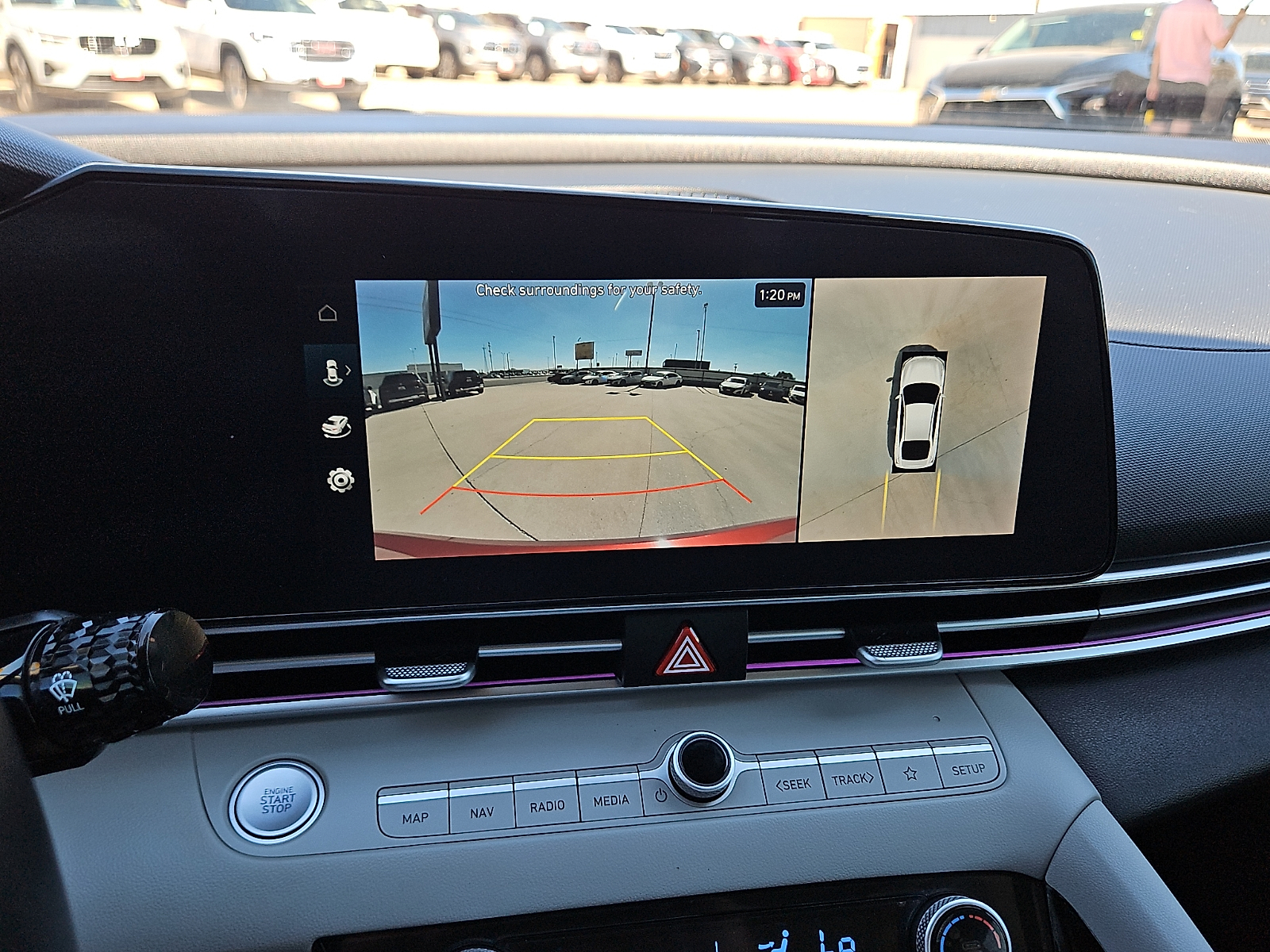 2024 Hyundai Elantra photo 16 of 20