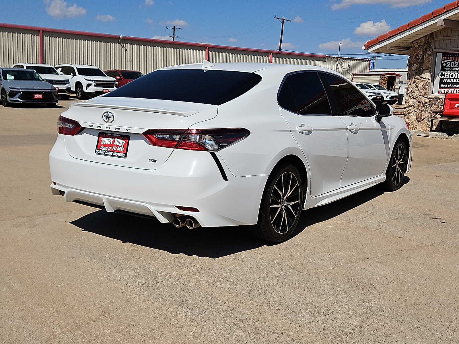 2022 Toyota Camry SE White at Bobby Duby Motors