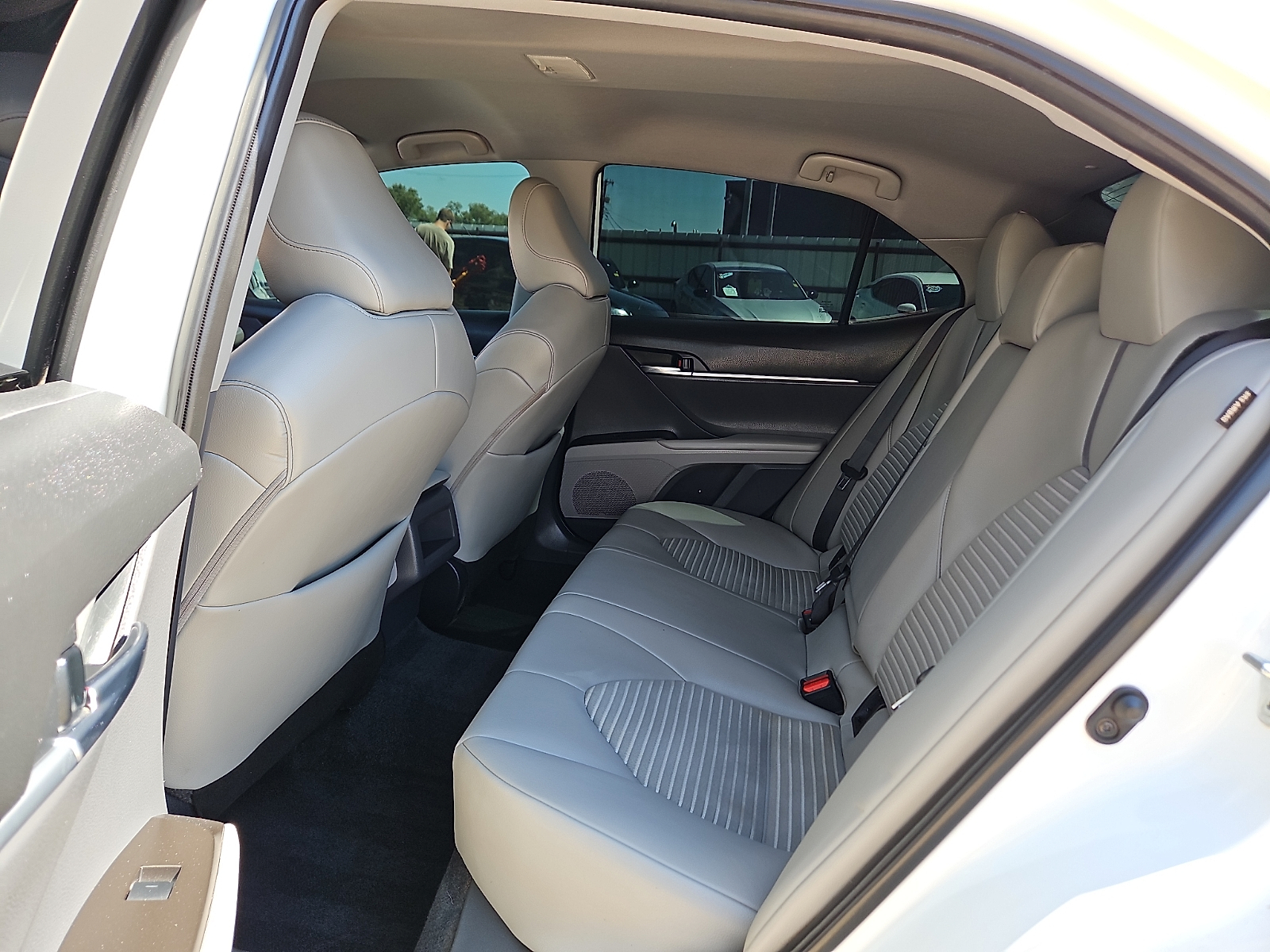2022 Toyota Camry SE White at Bobby Duby Motors