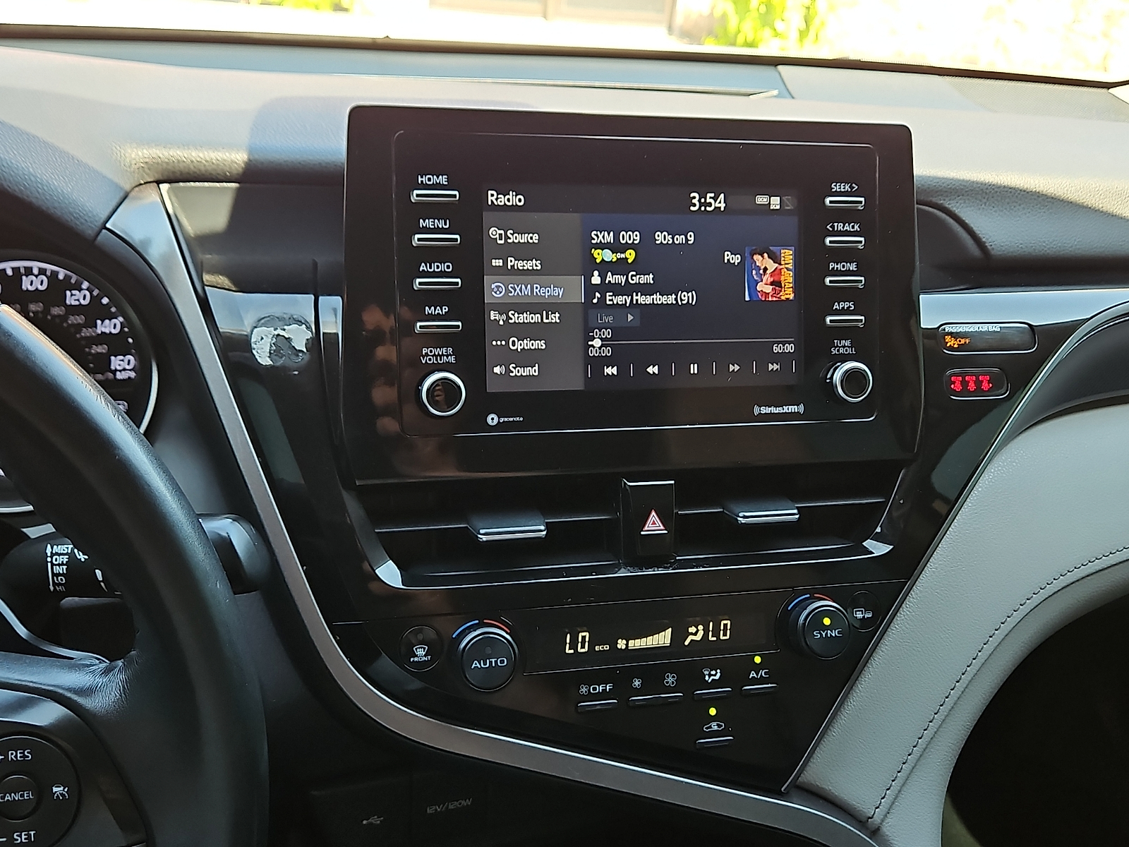 2022 Toyota Camry SE White at Bobby Duby Motors