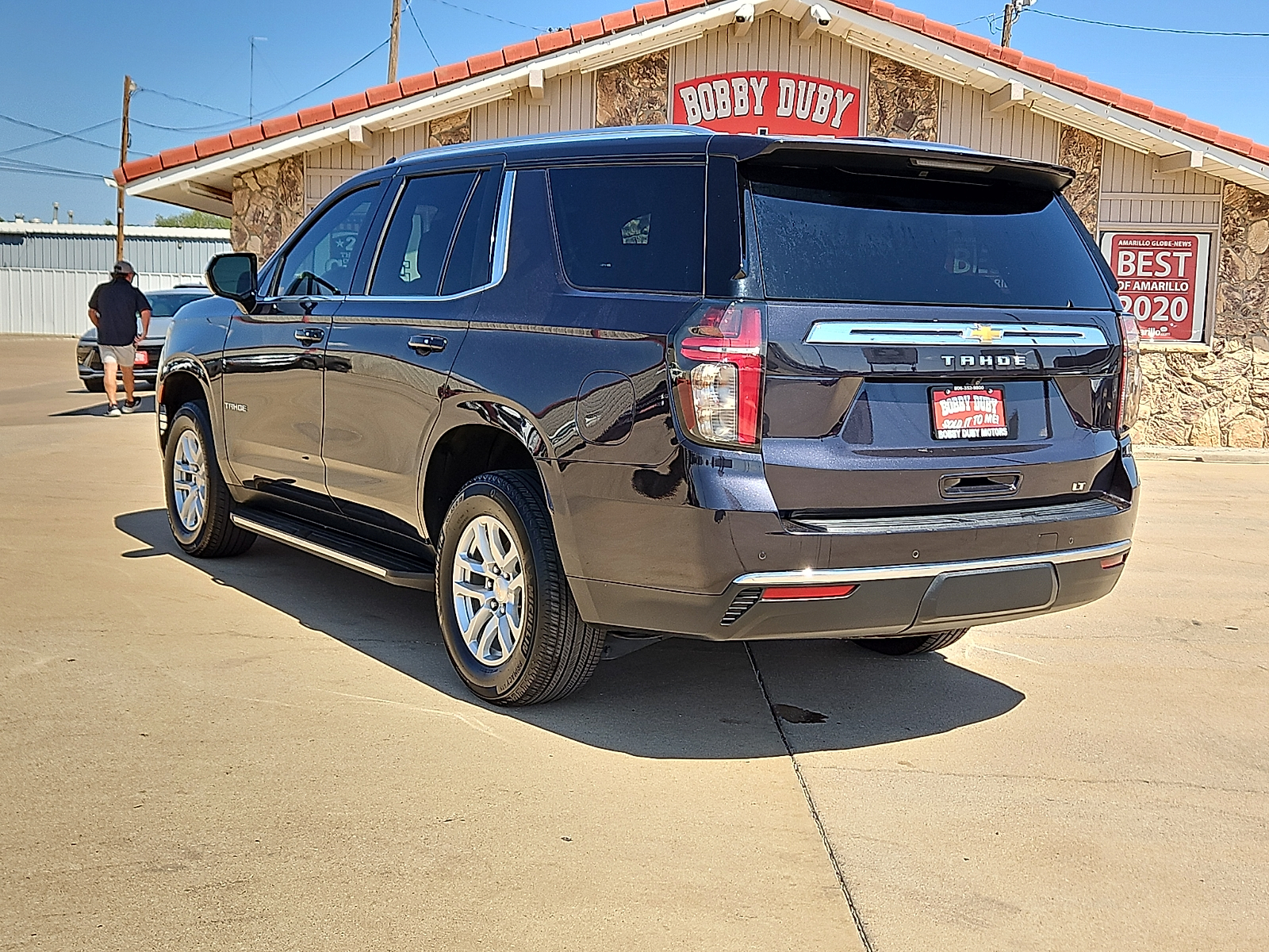 2024 Chevrolet Tahoe photo 2 of 20