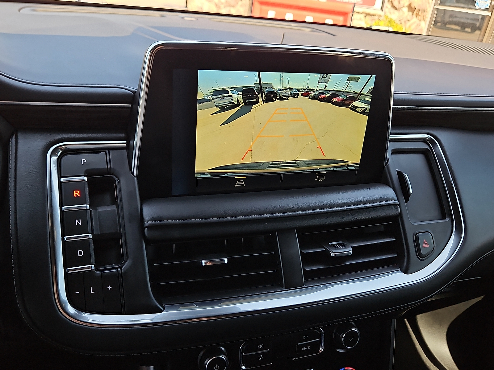 2024 Chevrolet Tahoe photo 16 of 20
