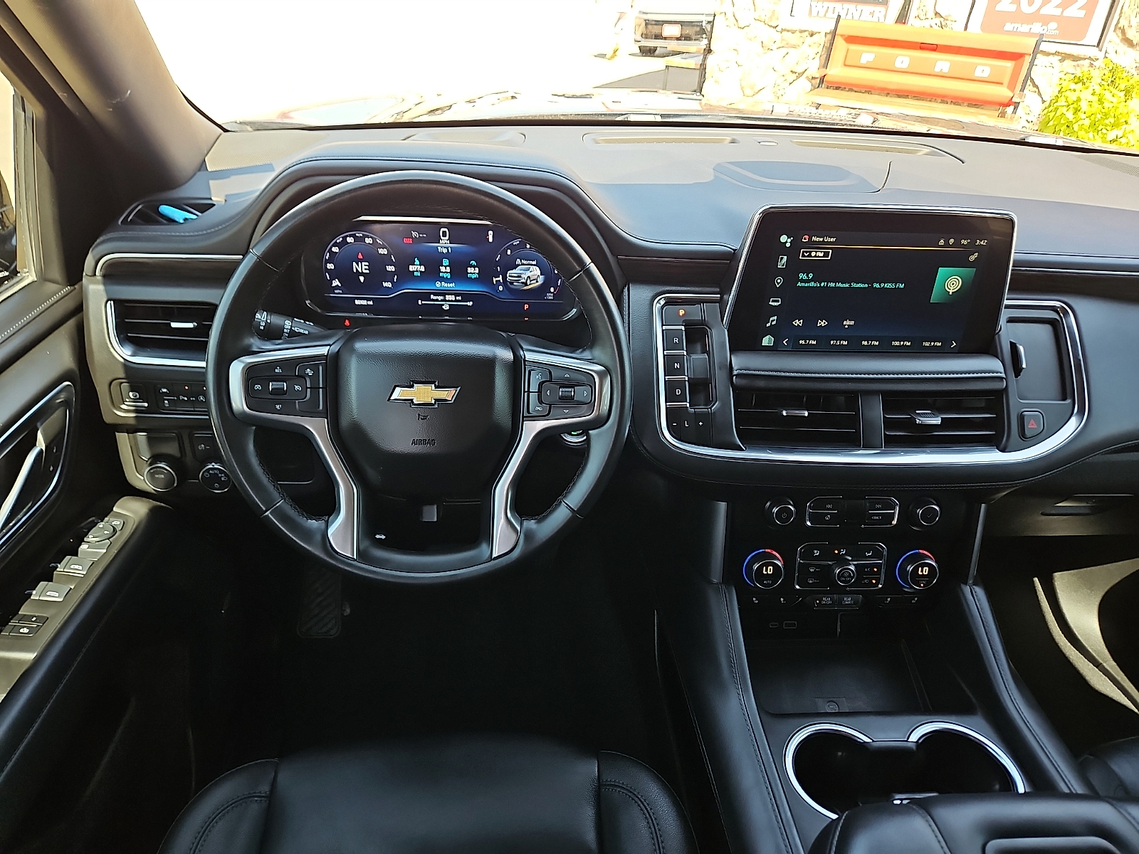 2024 Chevrolet Tahoe photo 8 of 20
