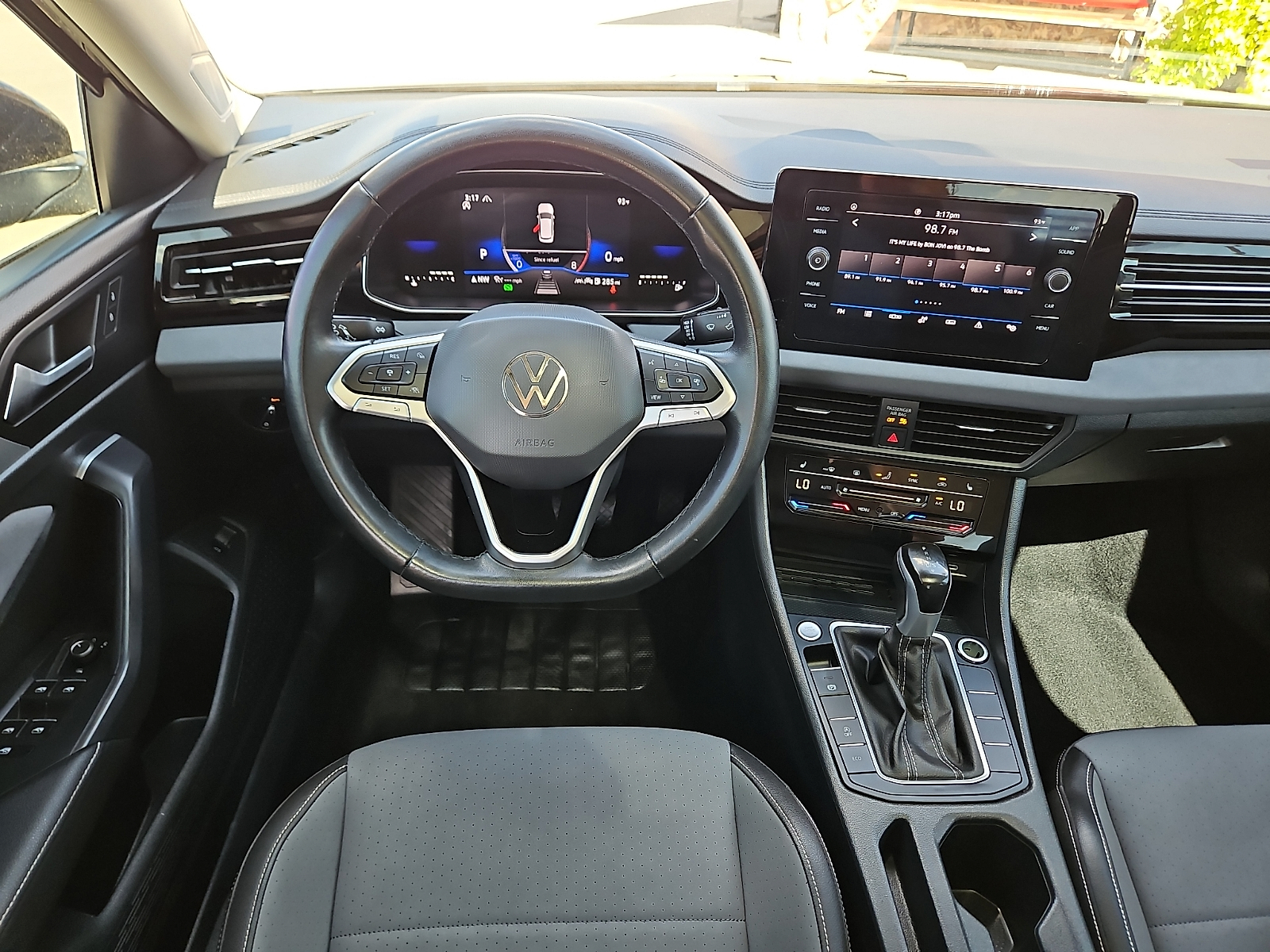 2025 Volkswagen Jetta 1.5T SE - 6