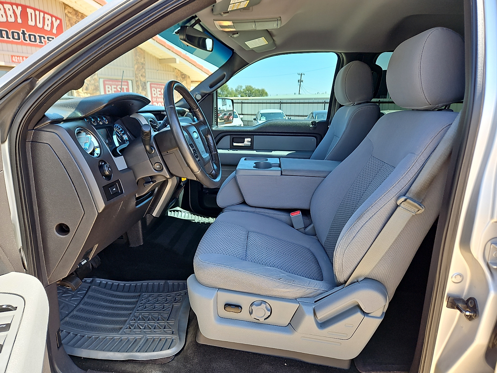 2012 Ford F-150 XLT - 11