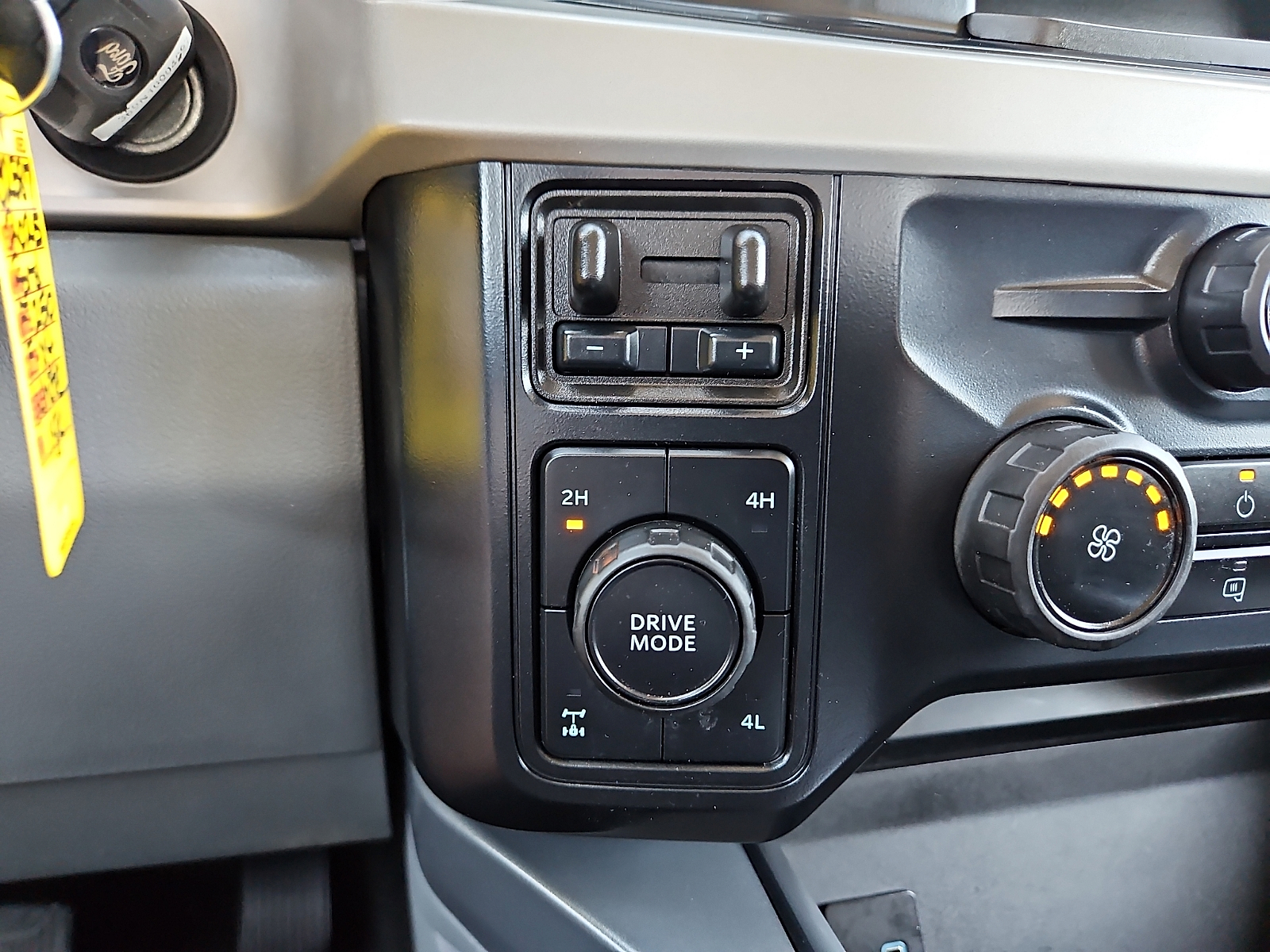 2025 Ford F-250 XLT Oxford White at Bobby Duby Motors
