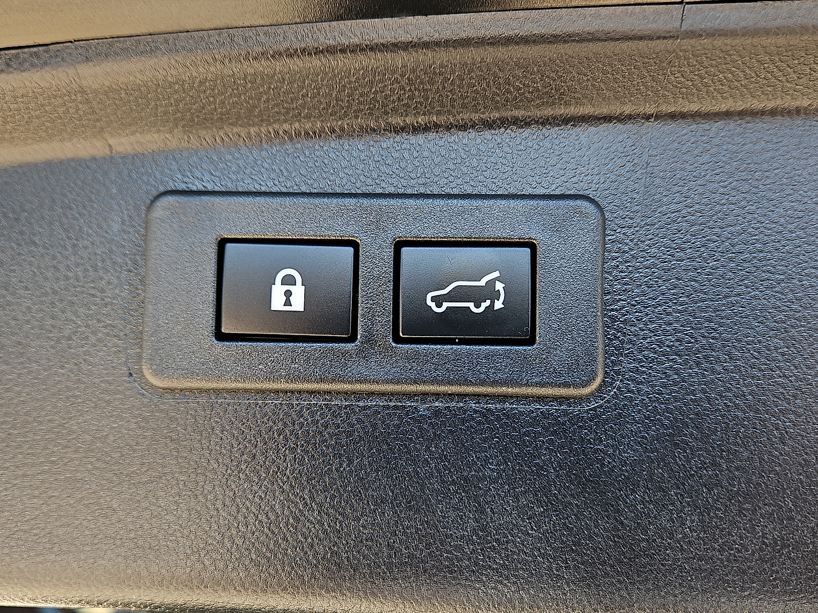 2025 Subaru Outback Onyx Edition Crystal Black Silica at Bobby Duby Motors