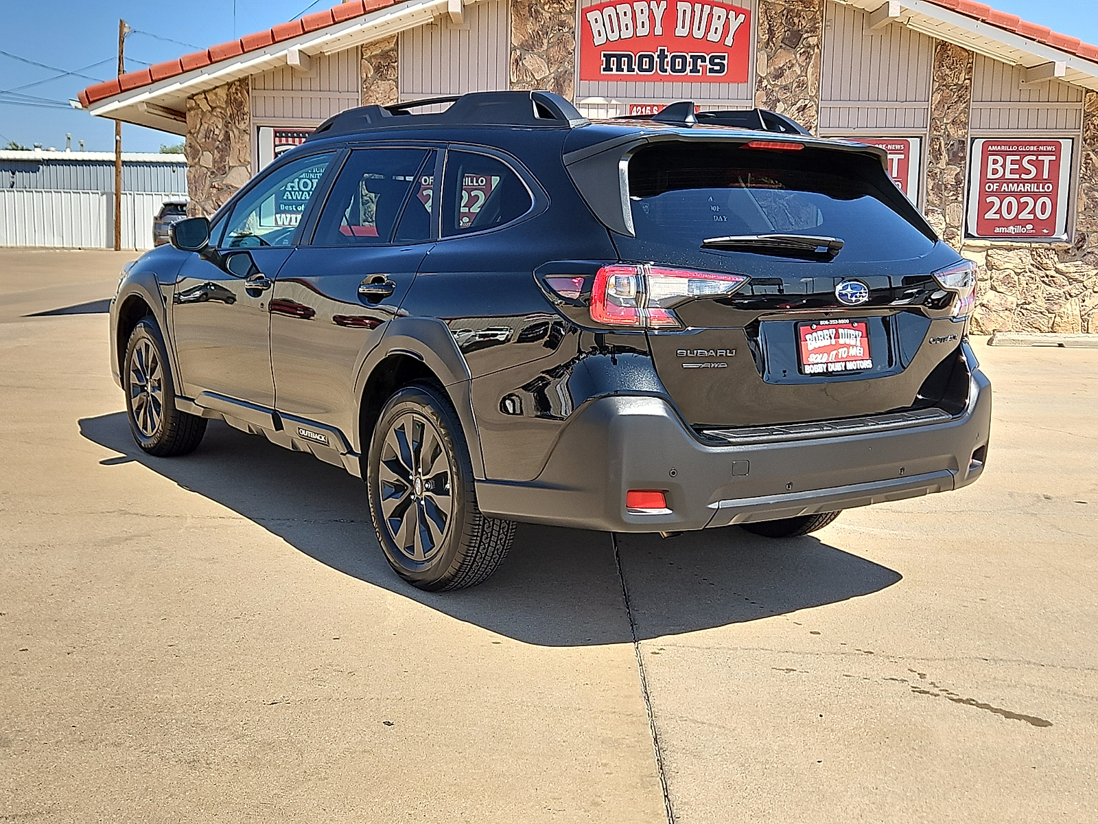 2025 Subaru Outback Onyx Edition Crystal Black Silica at Bobby Duby Motors