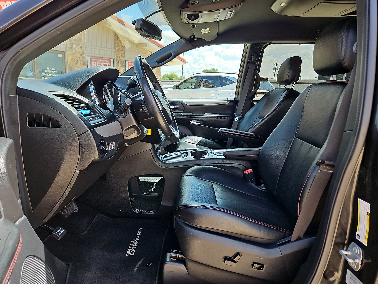 2017 Dodge Grand Caravan GT - 10