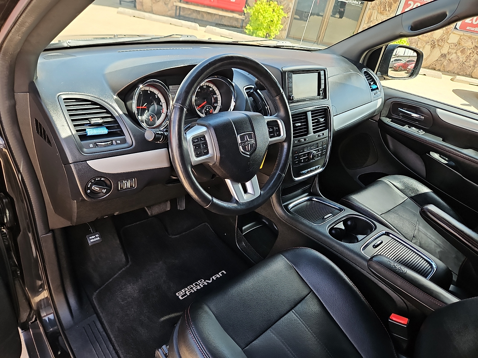 2017 Dodge Grand Caravan GT - 11
