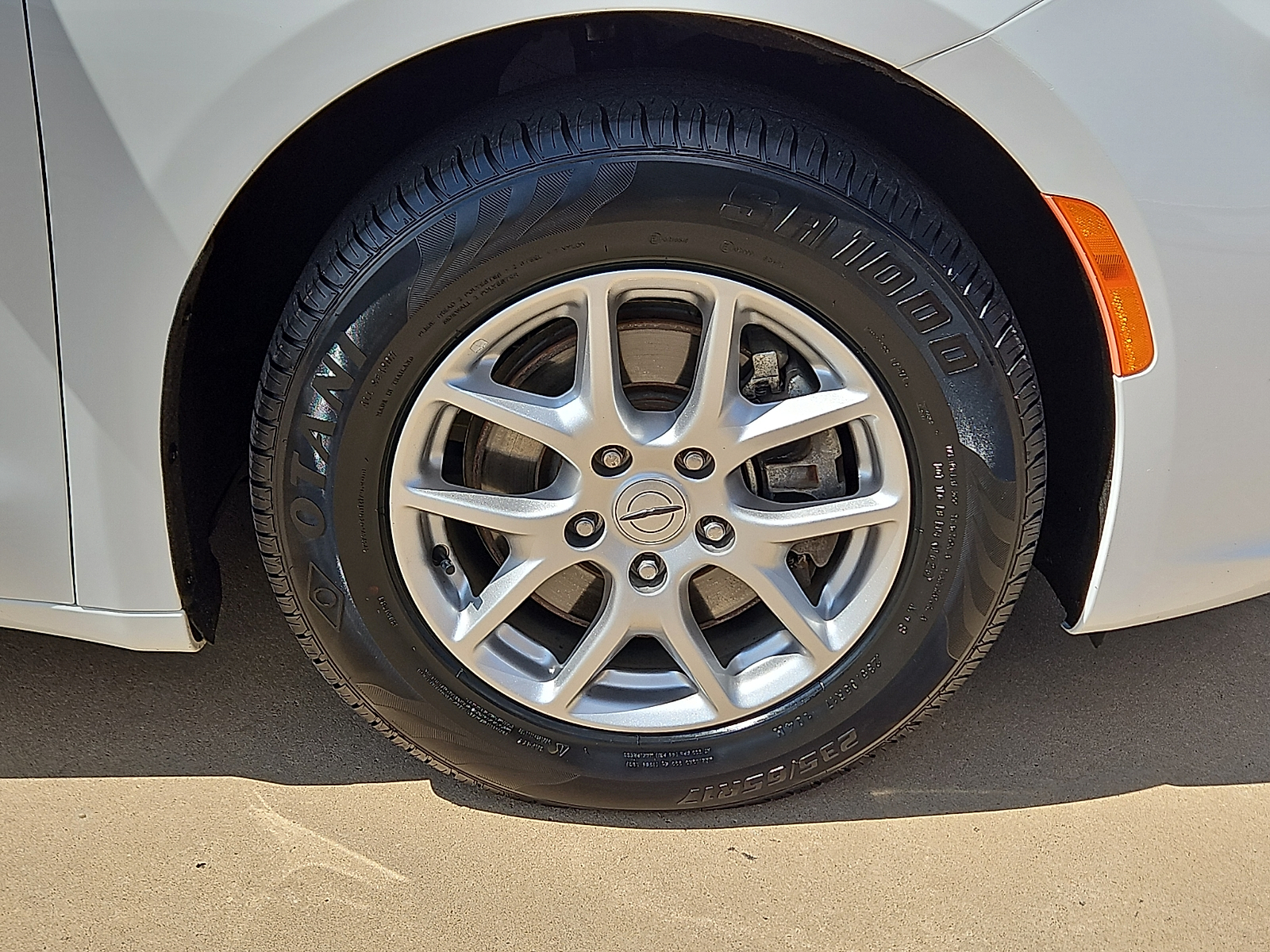 2024 Chrysler Pacifica Touring L - 4