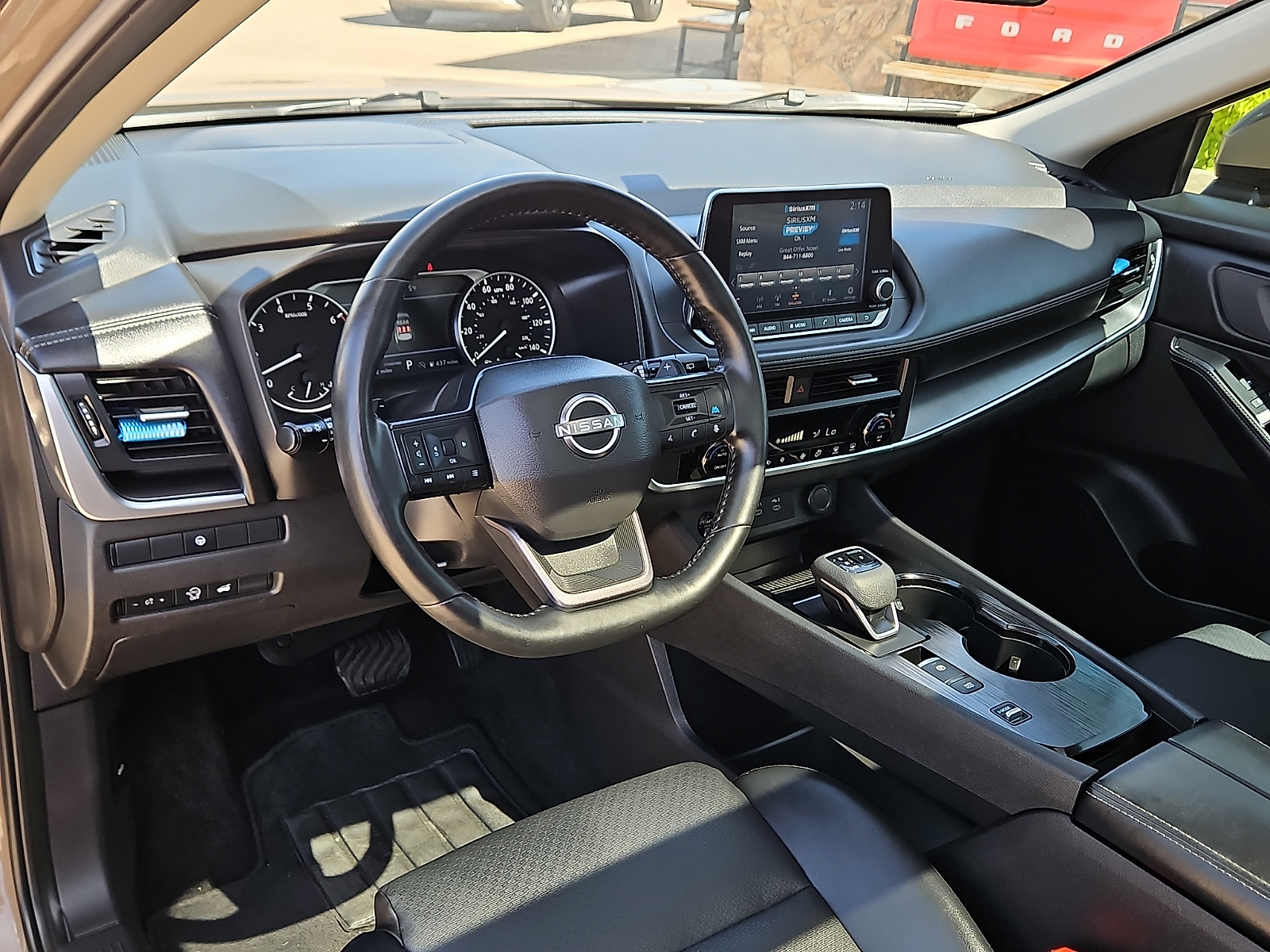 2025 Nissan Rogue SV FWD - 11