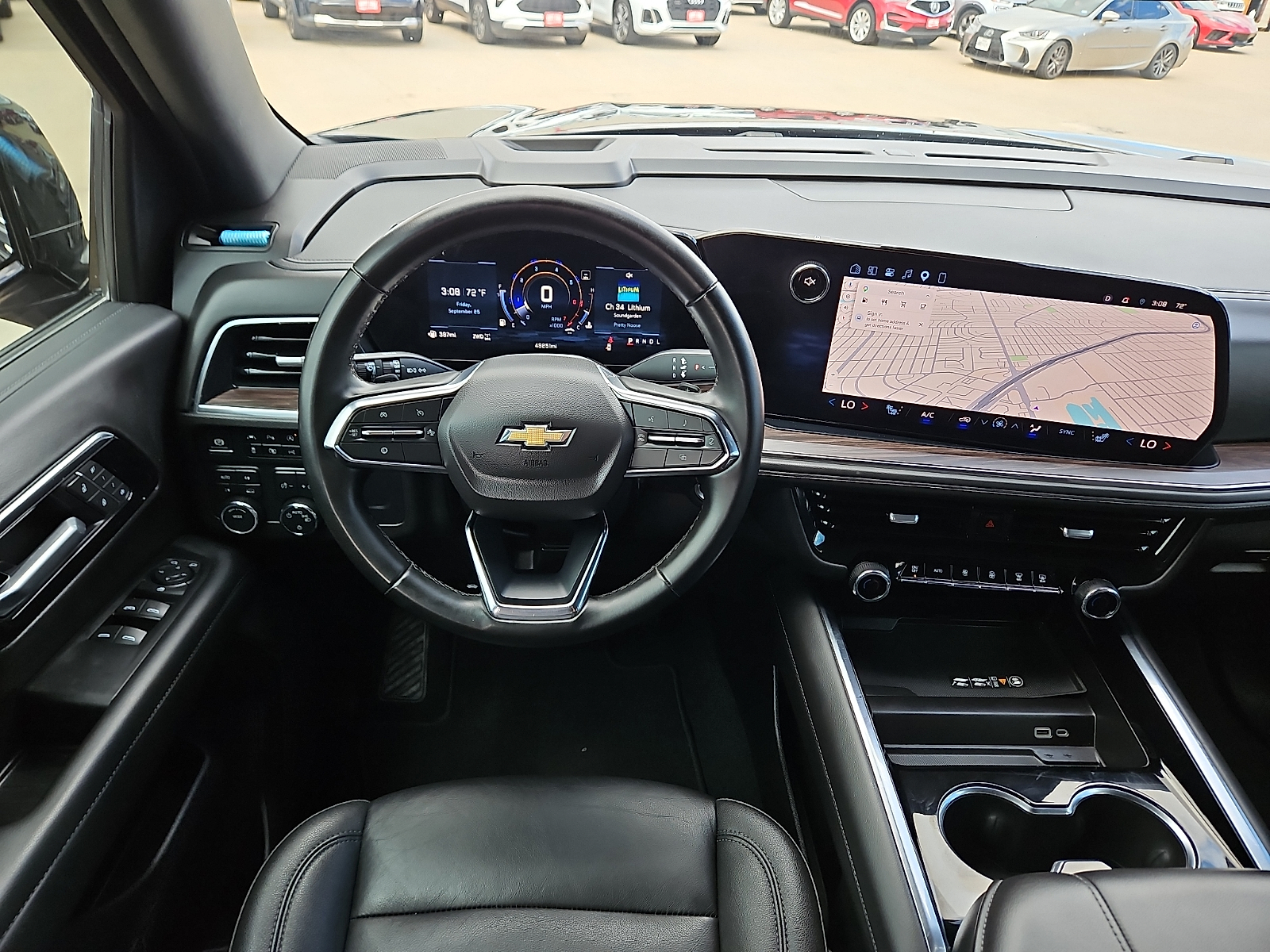 2025 Chevrolet Tahoe photo 8 of 20