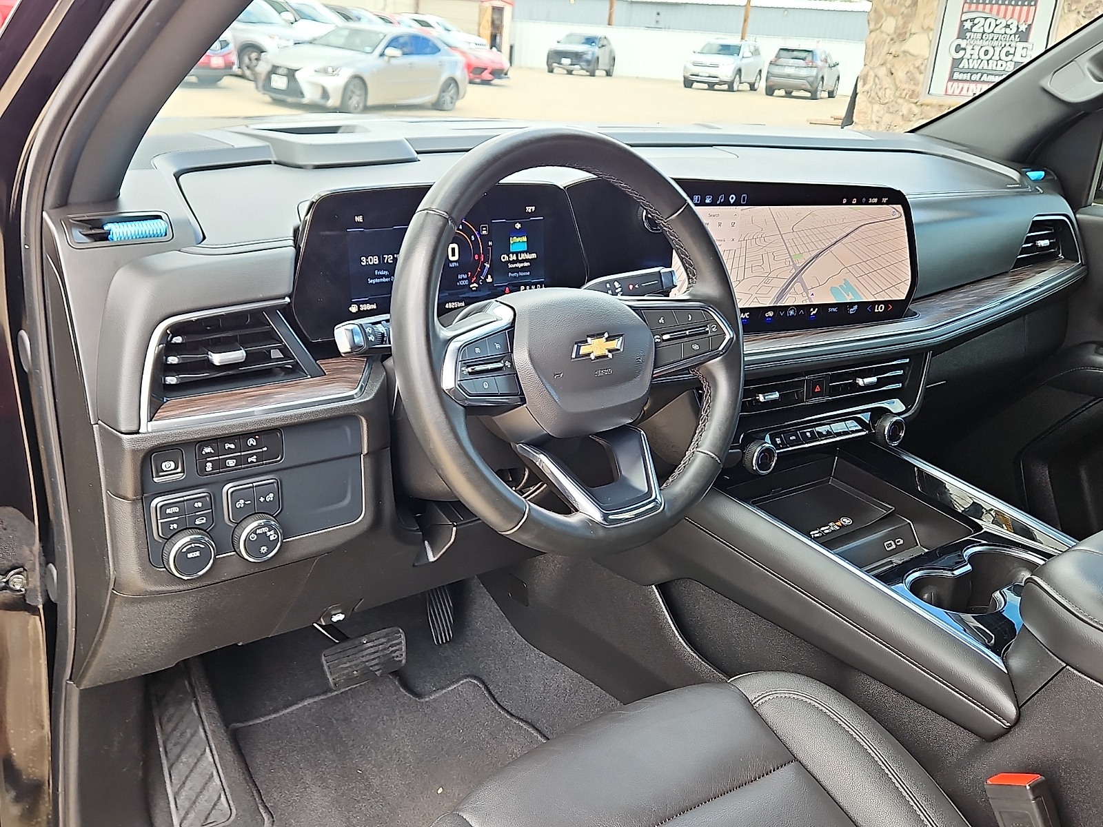 2025 Chevrolet Tahoe photo 11 of 20