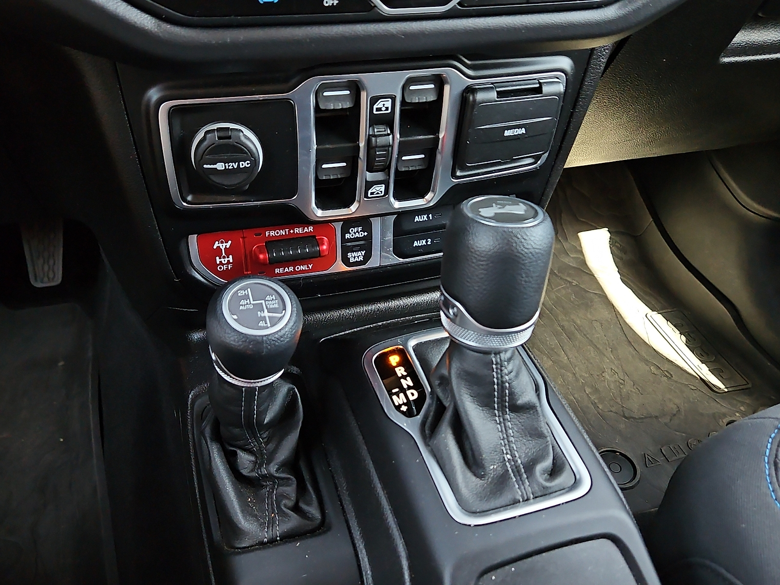 2025 Jeep Wrangler 4xe Rubicon 4xe - 11