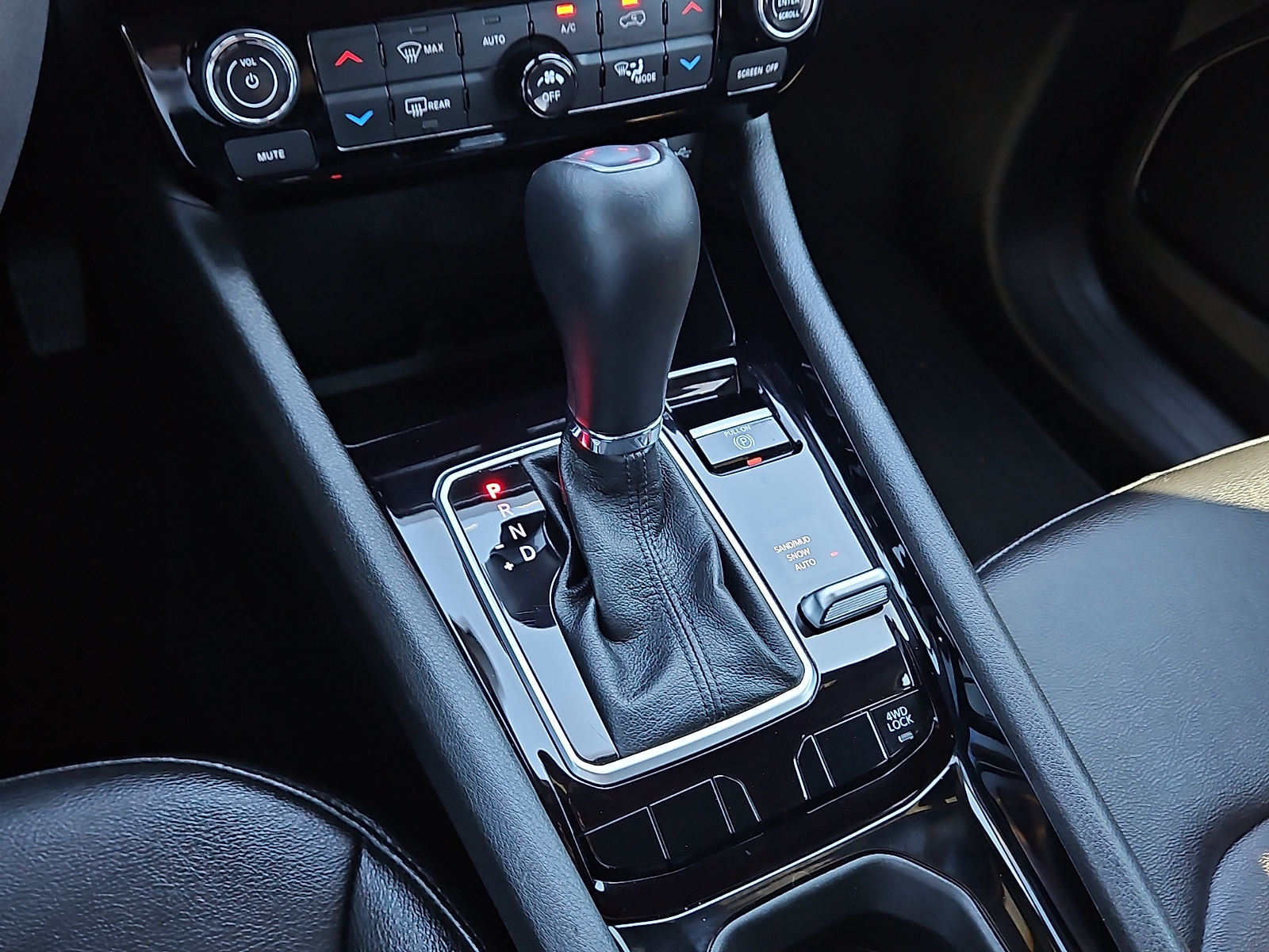 2025 Jeep Compass photo 13 of 20