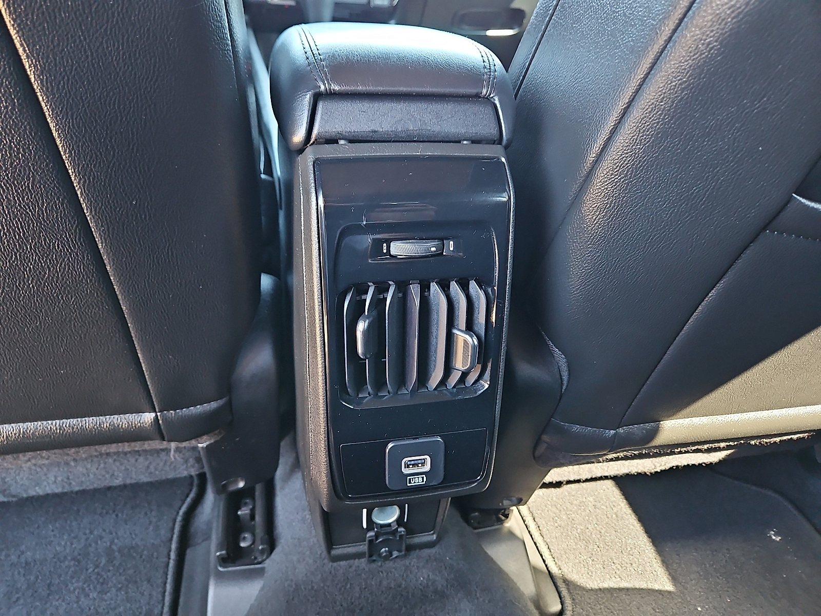 2025 Jeep Compass photo 8 of 20