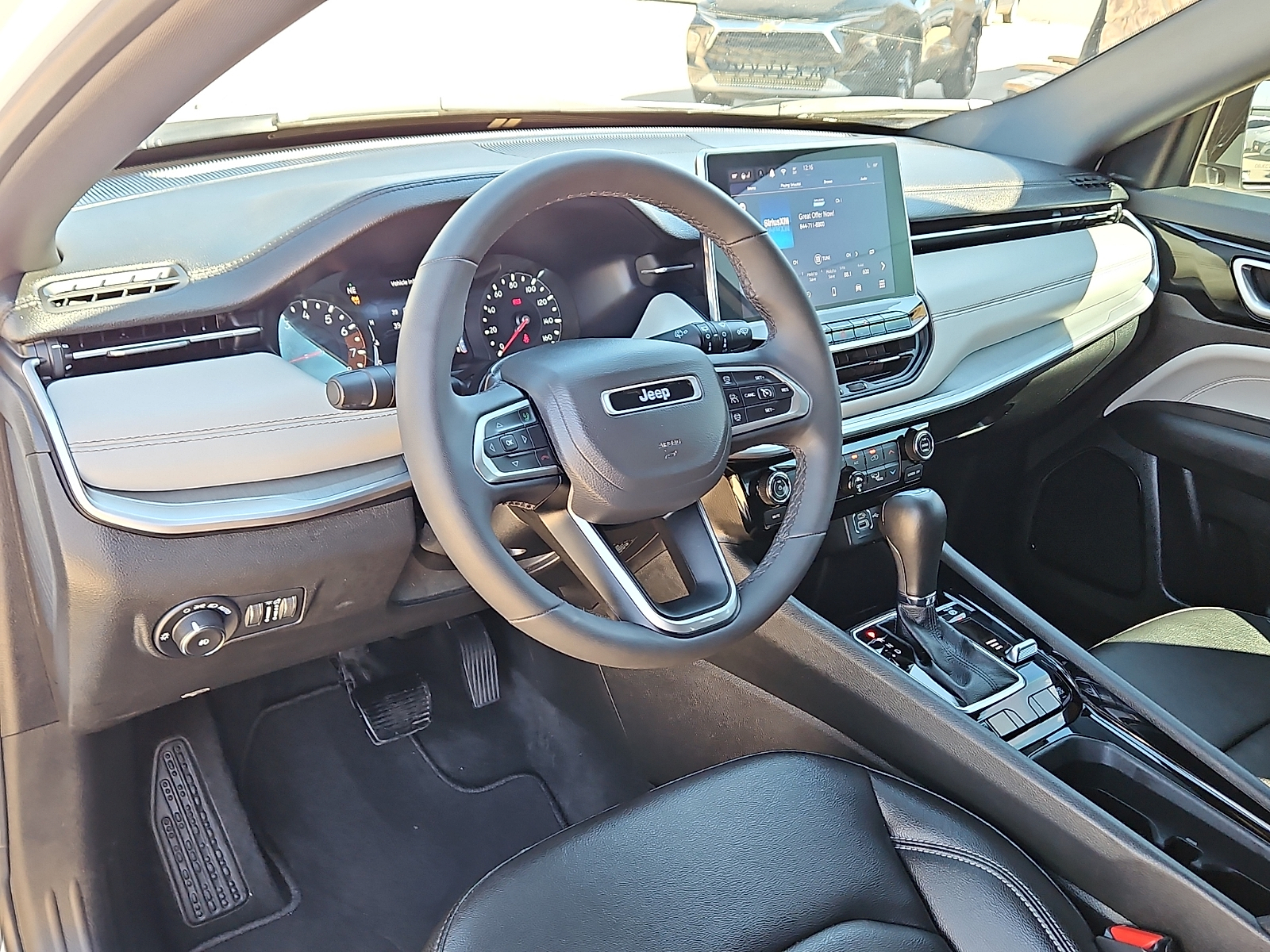 2025 Jeep Compass photo 11 of 20