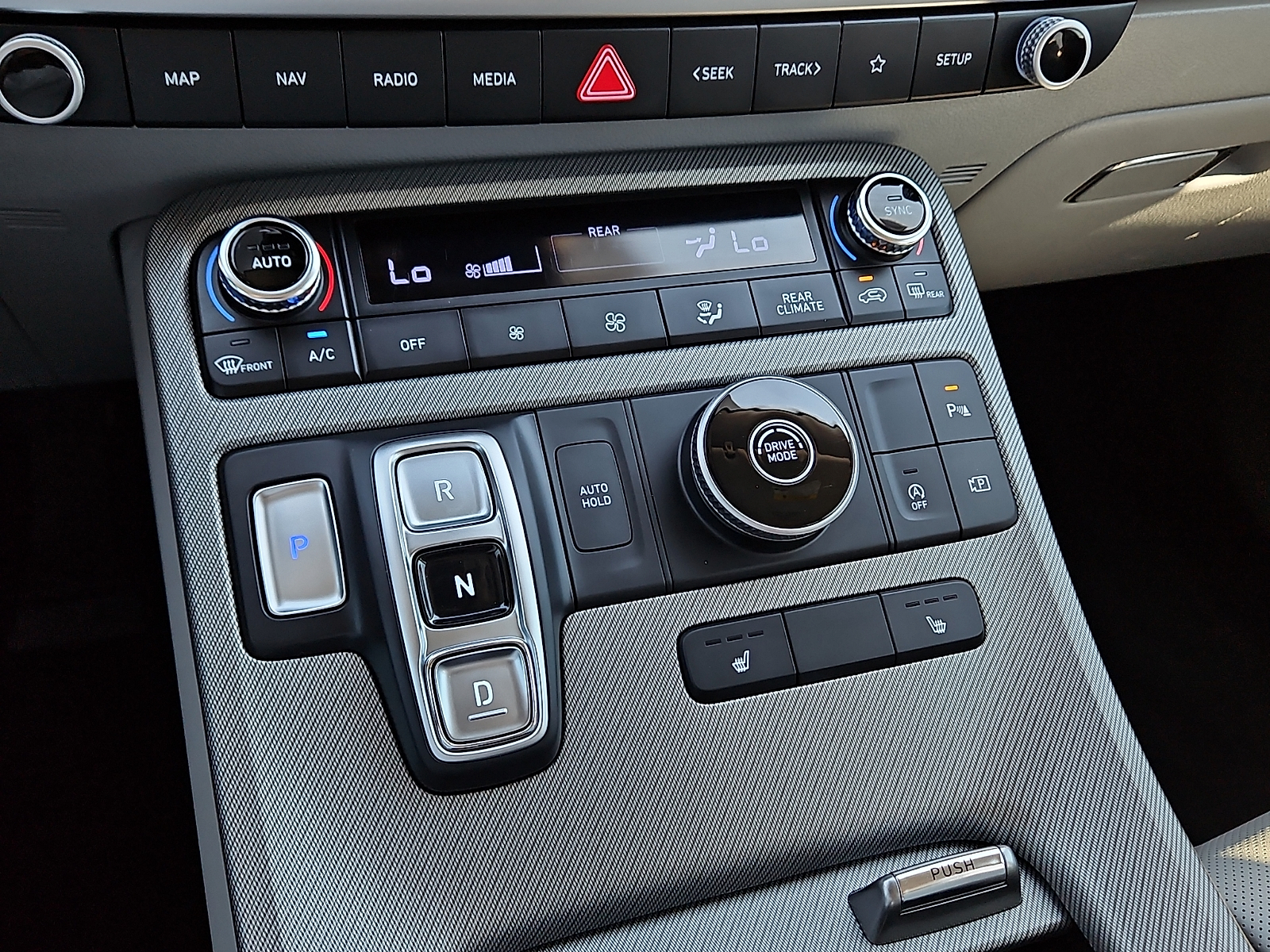 2025 Hyundai Palisade photo 14 of 20