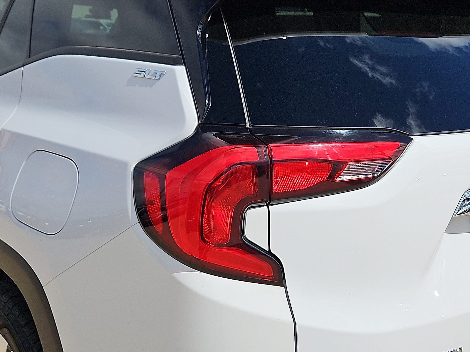 2021 GMC Terrain photo 7 of 20