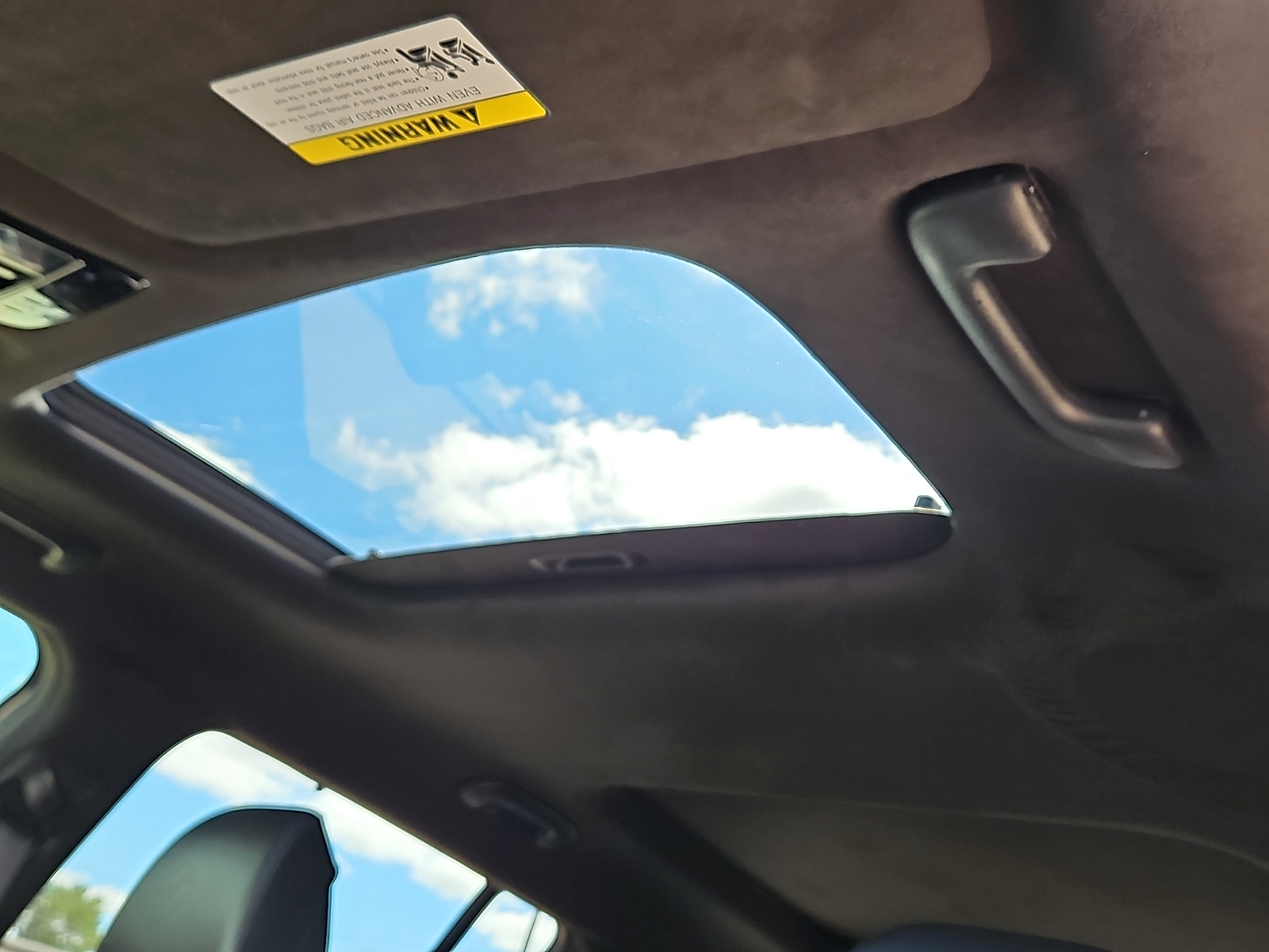 2025 Hyundai Santa Fe photo 13 of 20