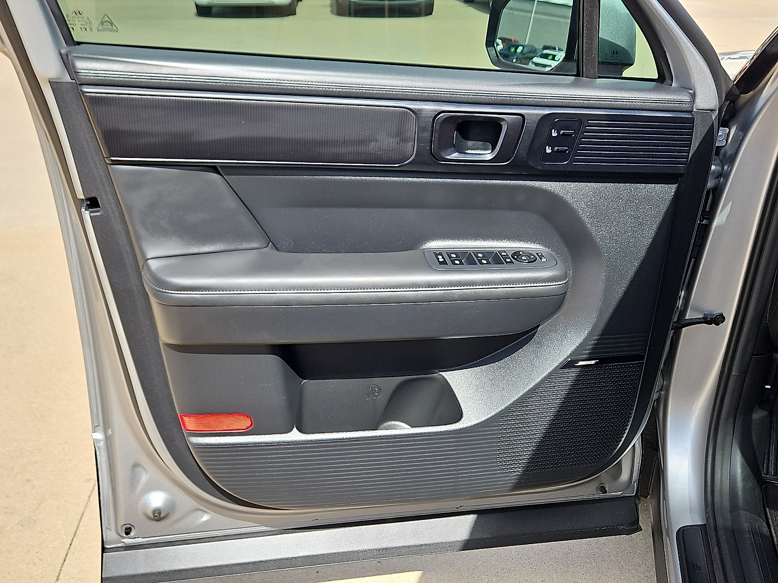 2025 Hyundai Santa Fe photo 14 of 20