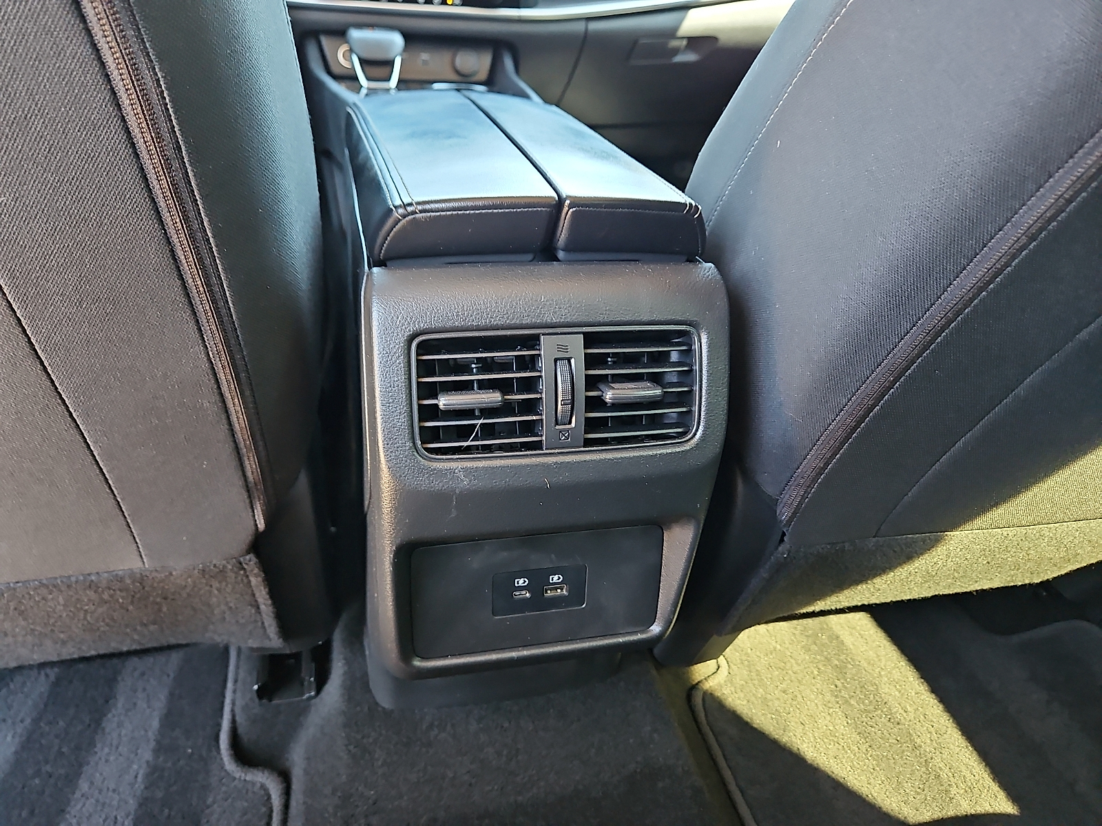 2023 Nissan Rogue photo 8 of 20