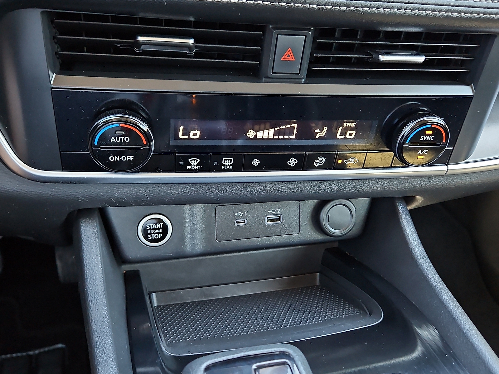 2023 Nissan Rogue photo 14 of 20