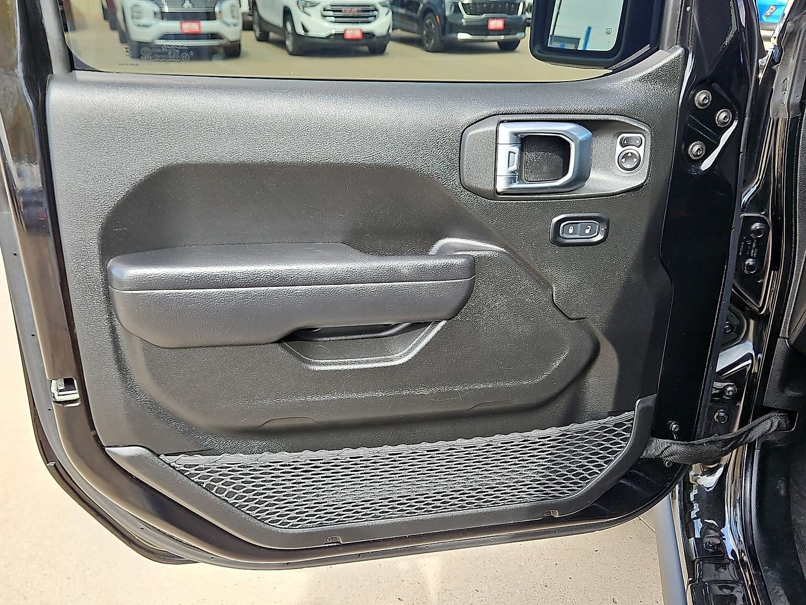 2023 Jeep Gladiator photo 12 of 20