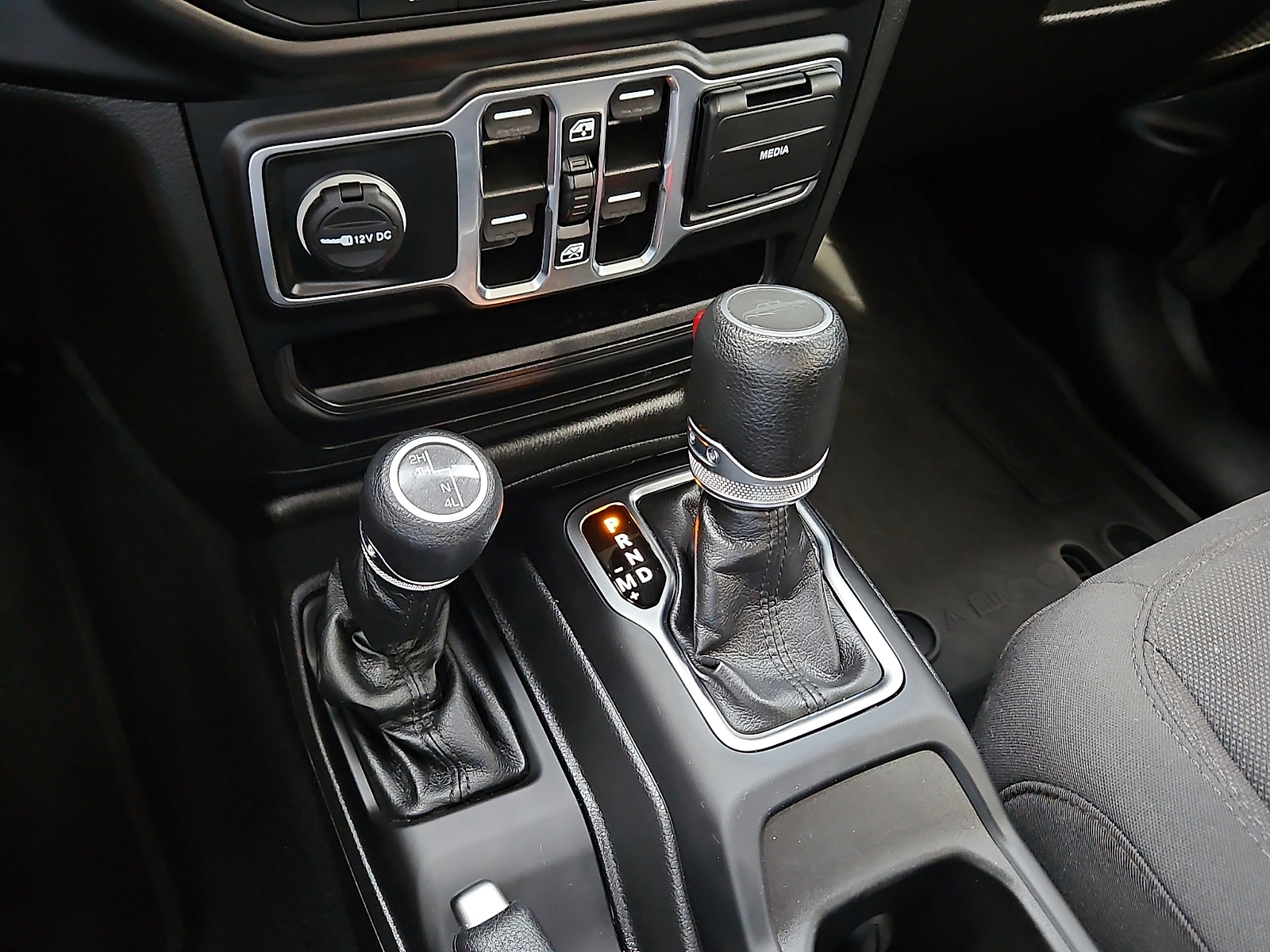 2023 Jeep Gladiator photo 13 of 20