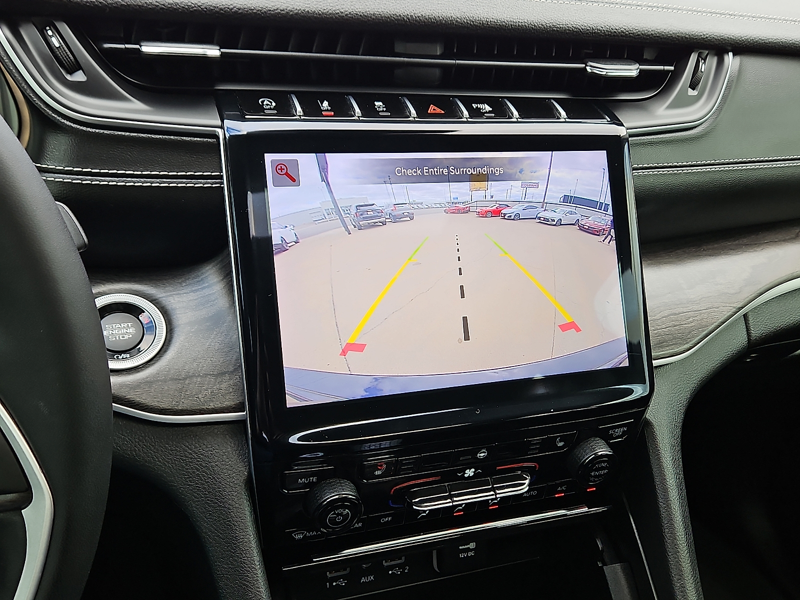 2023 Jeep Grand Cherokee photo 16 of 20