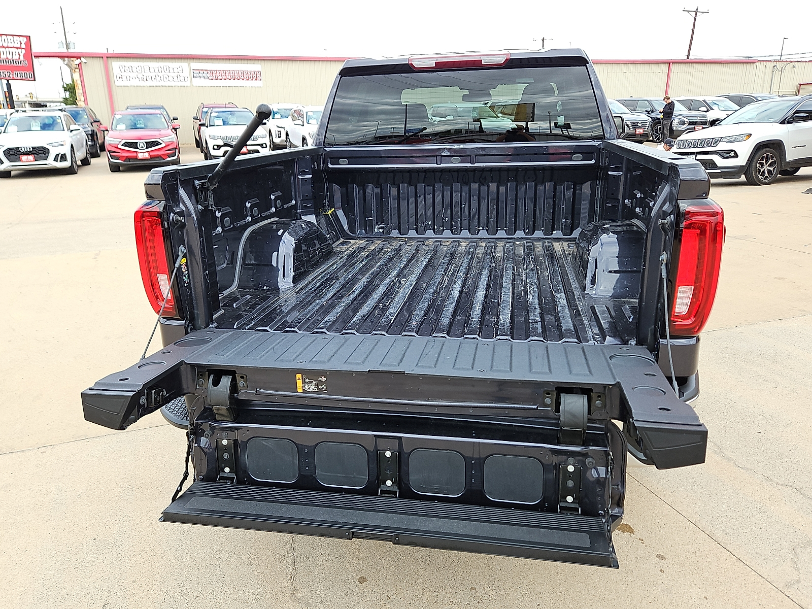 2025 GMC Sierra 1500 photo 7 of 20