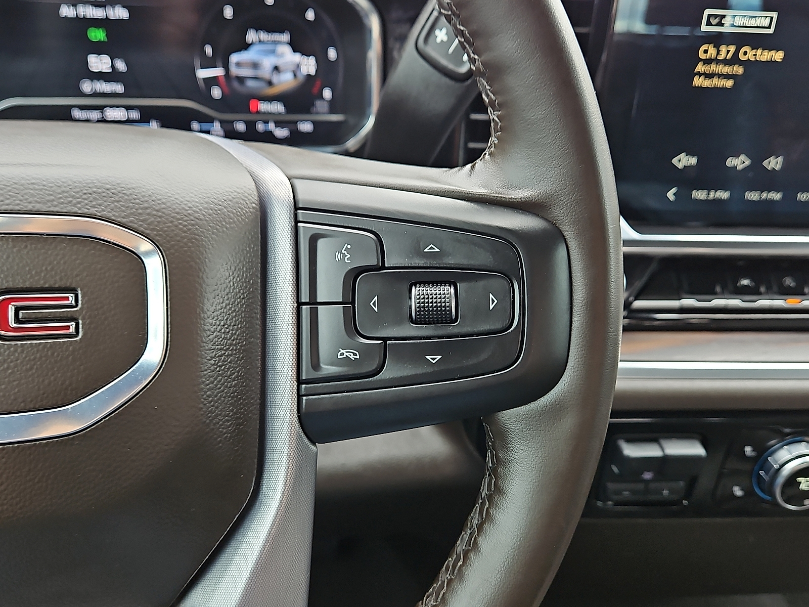 2025 GMC Sierra 1500 photo 18 of 20