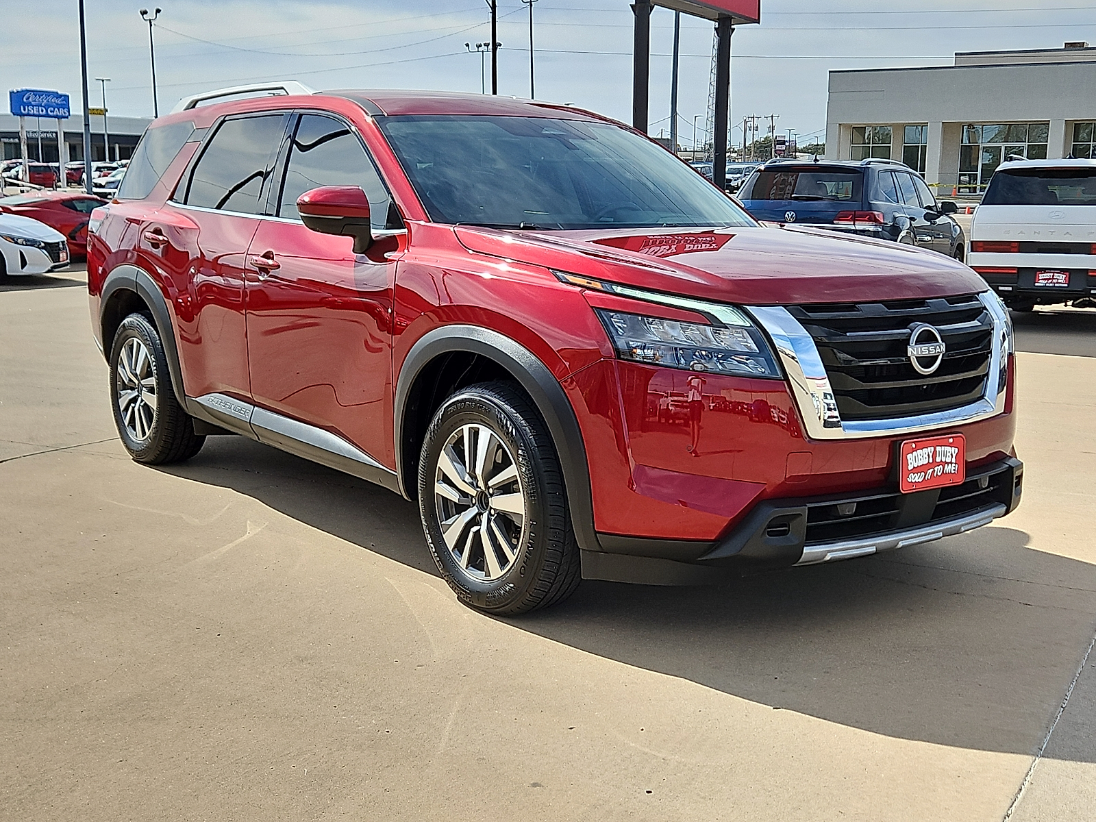 2025 Nissan Pathfinder photo 4 of 20