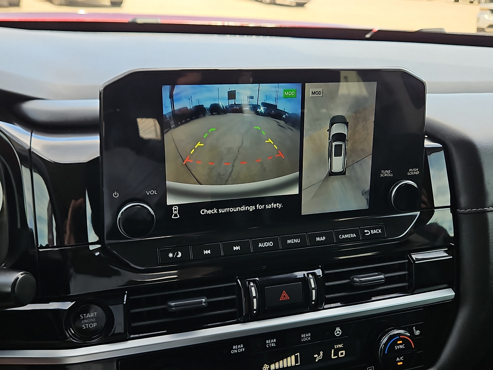 2025 Nissan Pathfinder photo 17 of 20