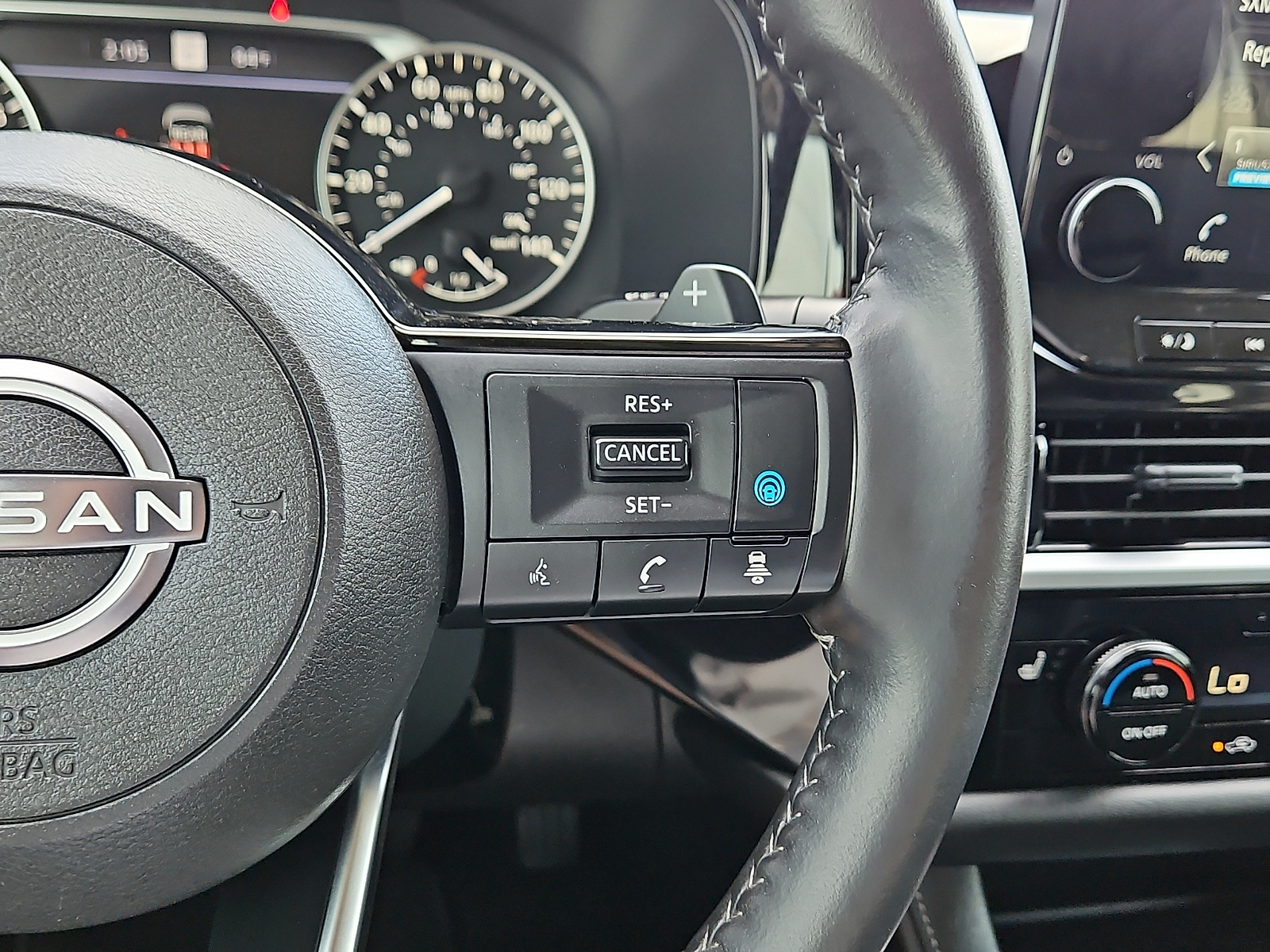 2025 Nissan Pathfinder photo 19 of 20